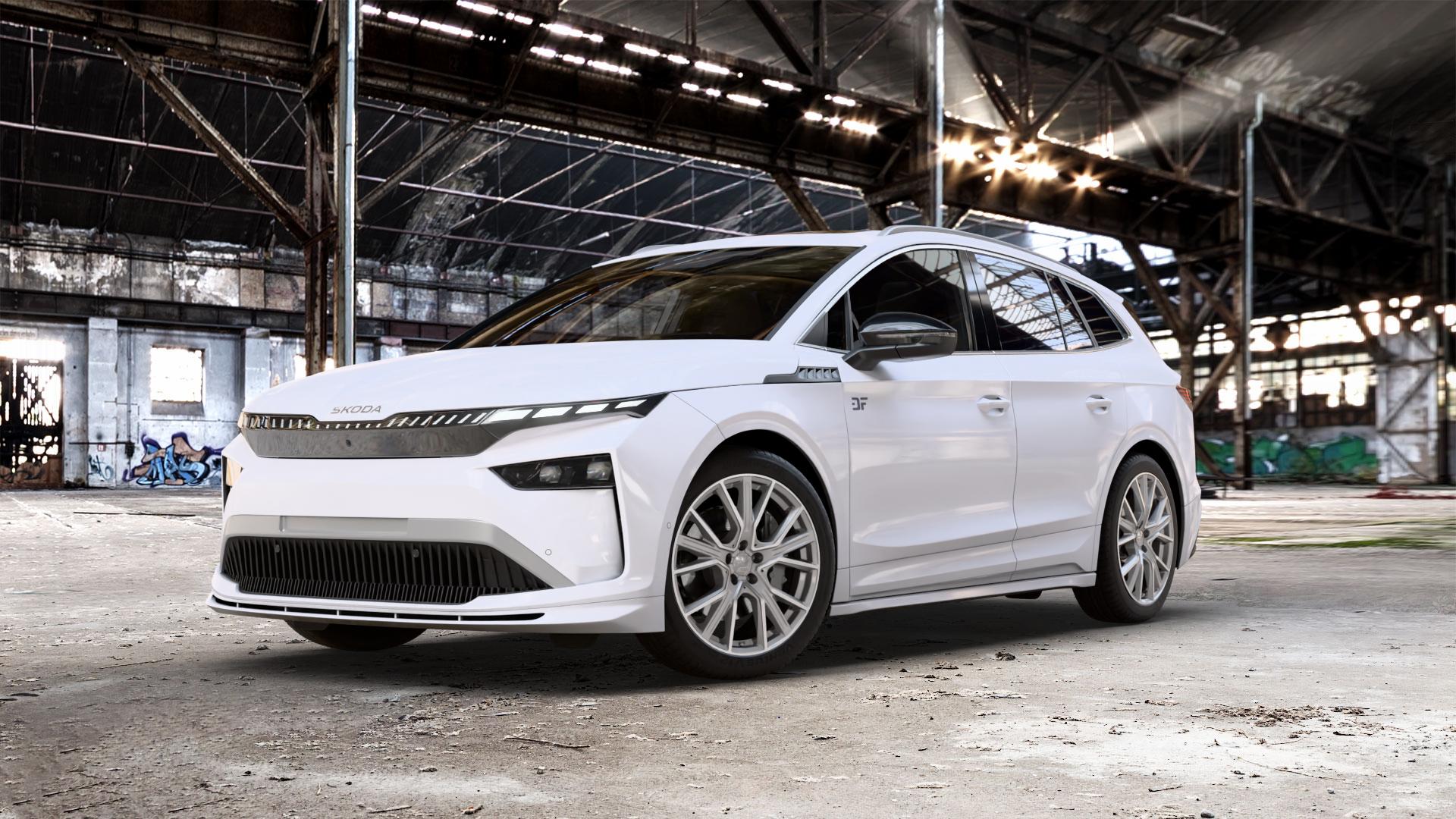 2DRV WH34 Daytona Grau Hochglanzpoliert Felge mit Reifen silber in 20Zoll Winterfelge Alufelge auf weissem Skoda Enyaq iV Typ NY Facelift 0,0l 70kW 60 (95 PS) 89kW 85 (121 77kW 85X (105 ⬇️ mit 15mm Tieferlegung ⬇️ Old Industrial Hall_max_5300mm_2024 Frontansicht_1