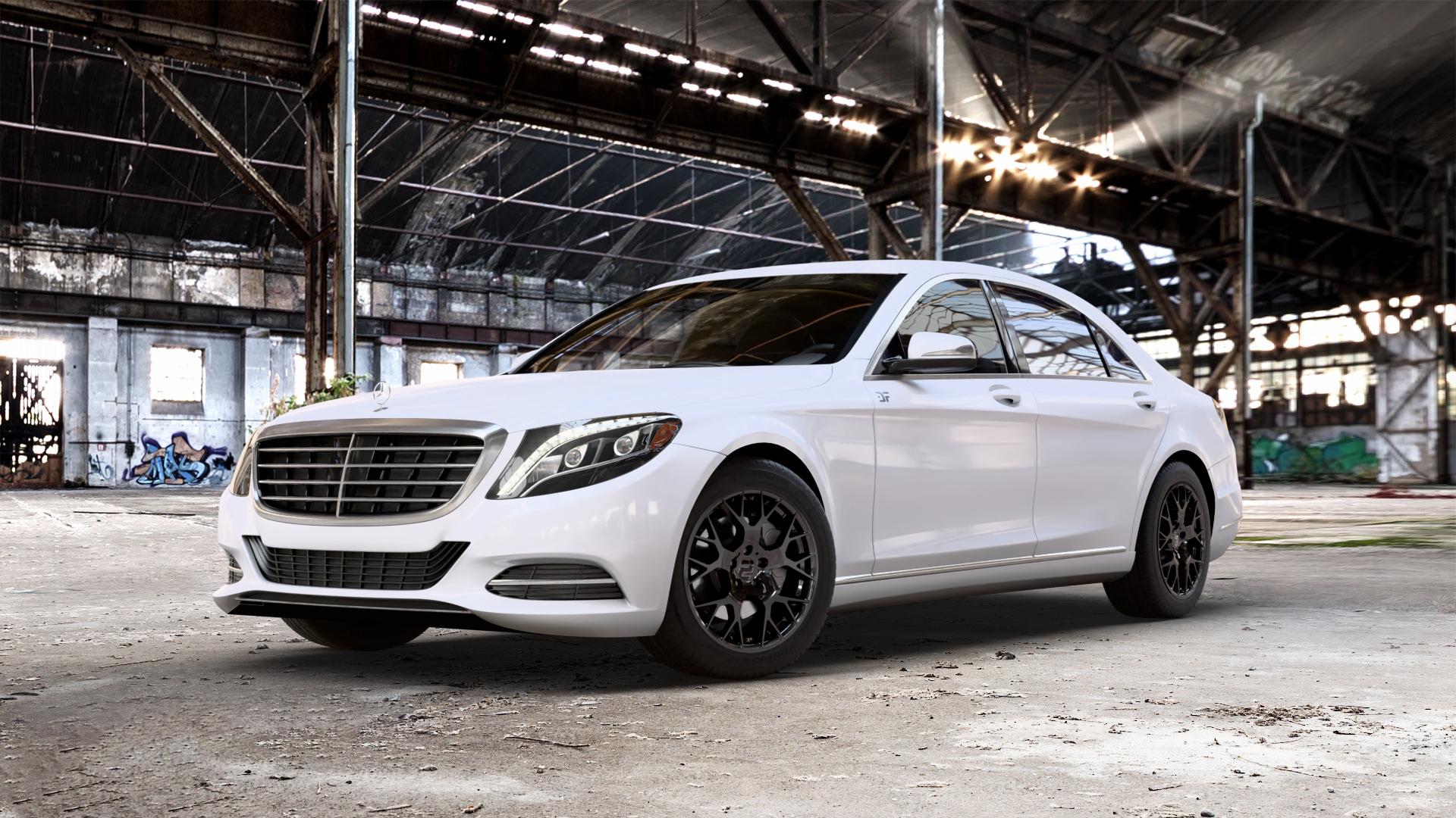 2DRV WH47 Schwarz glänzend lackiert Felge mit Reifen in 18Zoll Winterfelge Alufelge auf weissem Mercedes S-Klasse Typ W222 Facelift ⬇️ mit 15mm Tieferlegung ⬇️ Old Industrial Hall_max_5300mm_2024 Frontansicht_1