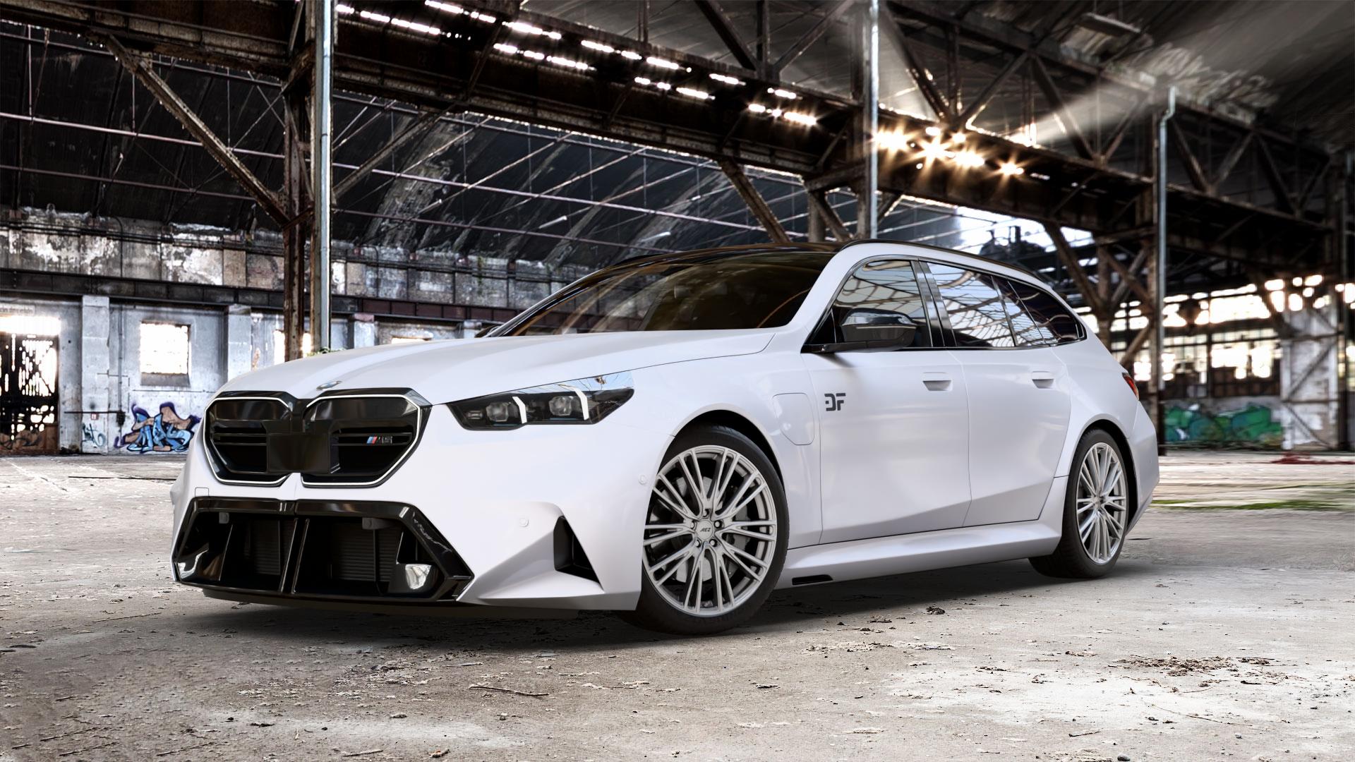 AEZ SEATTLE SILVER Felge mit Reifen silber in 20Zoll Winterfelge Alufelge auf weissem BMW M5 Typ G99 (Touring) ⬇️ mit 15mm Tieferlegung ⬇️ Old Industrial Hall_max_5300mm_2024 Frontansicht_1