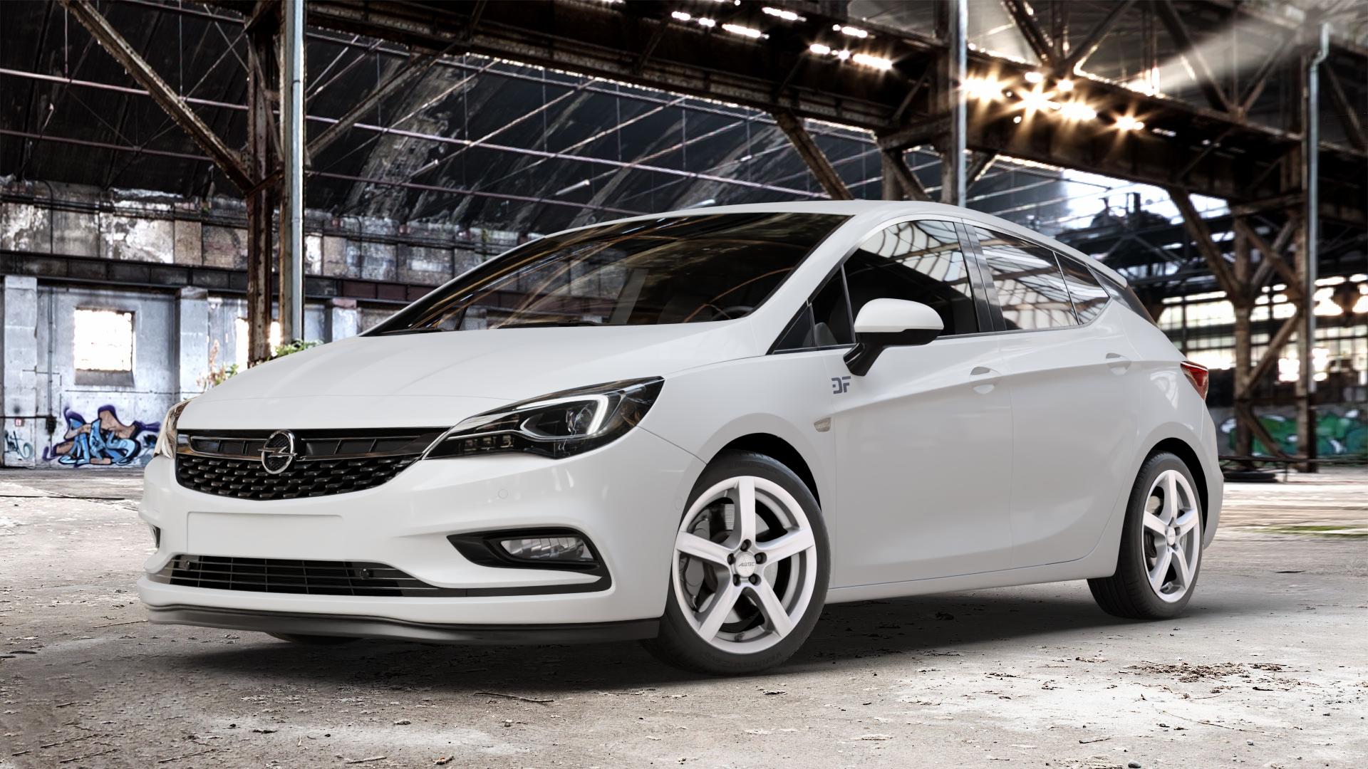 ALUTEC Grip polar-silber Felge mit Reifen in 17Zoll Winterfelge Alufelge auf weissem Opel Astra K Typ B-K ⬇️ mit 15mm Tieferlegung ⬇️ Old Industrial Hall_max_4400mm_2024 Frontansicht_1