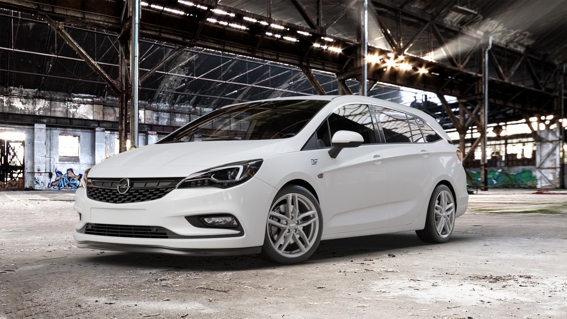 ALUTEC Ikenu metal-grey Felge mit Reifen grau in 18Zoll Winterfelge Alufelge auf weissem Opel Astra K Sports Tourer Typ B-K ⬇️ mit 15mm Tieferlegung ⬇️ Old Industrial Hall_max_5300mm_2024 Frontansicht_1