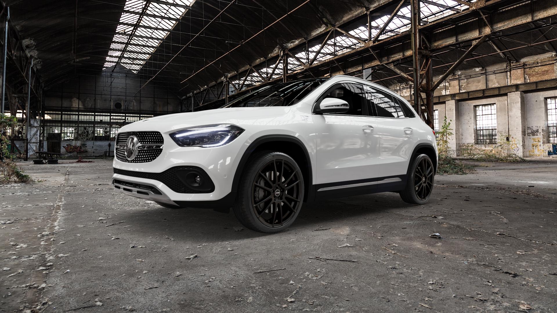 ALUTEC Monstr racing-schwarz Felge mit Reifen in 21Zoll Winterfelge Alufelge auf weissem Mercedes GLA-Klasse Typ F2B ⬇️ mit 15mm Tieferlegung ⬇️ Old Industrial Hall_max5000mm_2022 Frontansicht_1