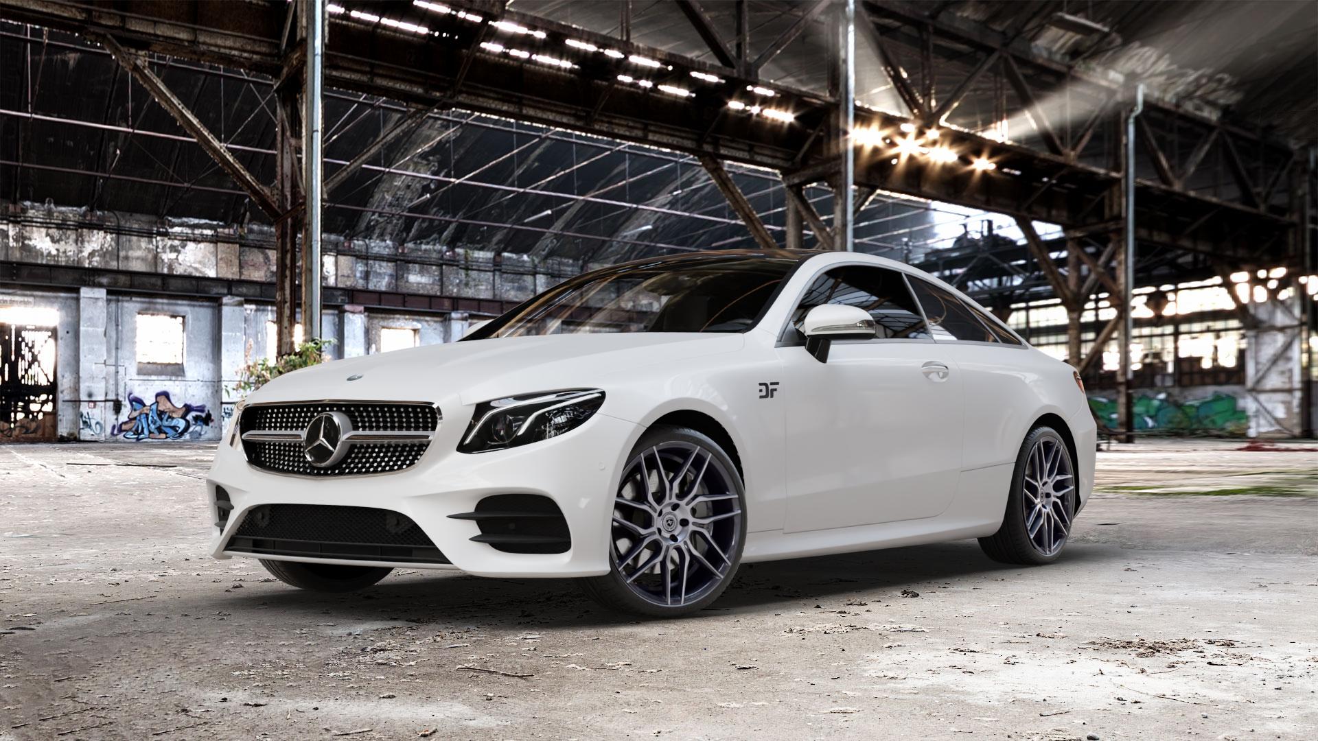 artFORM AF-802 Gunmetal Polished Felge mit Reifen grau mehrfarbig grau/silber in 20Zoll Alufelge auf weissem Mercedes E-Klasse Typ C238 Coupe (R1EC) ⬇️ mit 15mm Tieferlegung ⬇️ Old Industrial Hall_max_5300mm_2024 Frontansicht_1