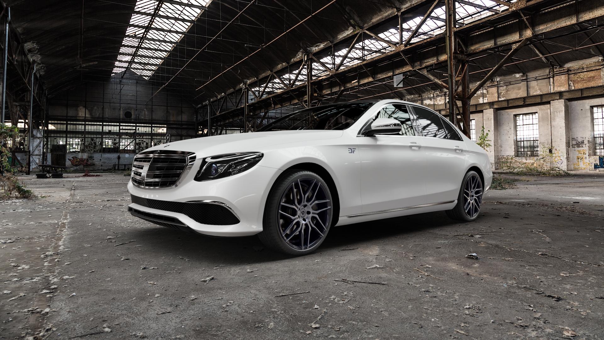artFORM AF-802 Gunmetal Polished Felge mit Reifen grau mehrfarbig grau/silber in 20Zoll Alufelge auf weissem Mercedes E-Klasse Typ W213 Limousine ⬇️ mit 15mm Tieferlegung ⬇️ Old Industrial Hall_max5000mm_2022 Frontansicht_1