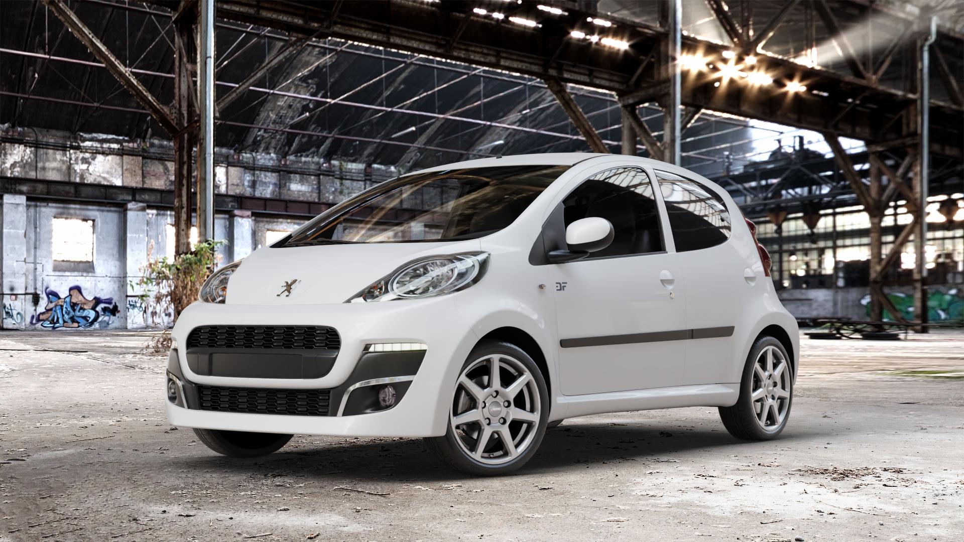 AUTEC Tallin Titansilber Felge mit Reifen grau in 15Zoll Winterfelge Alufelge auf weissem Peugeot 107 ⬇️ mit 15mm Tieferlegung ⬇️ Old Industrial Hall_max_4400mm_2024 Frontansicht_1