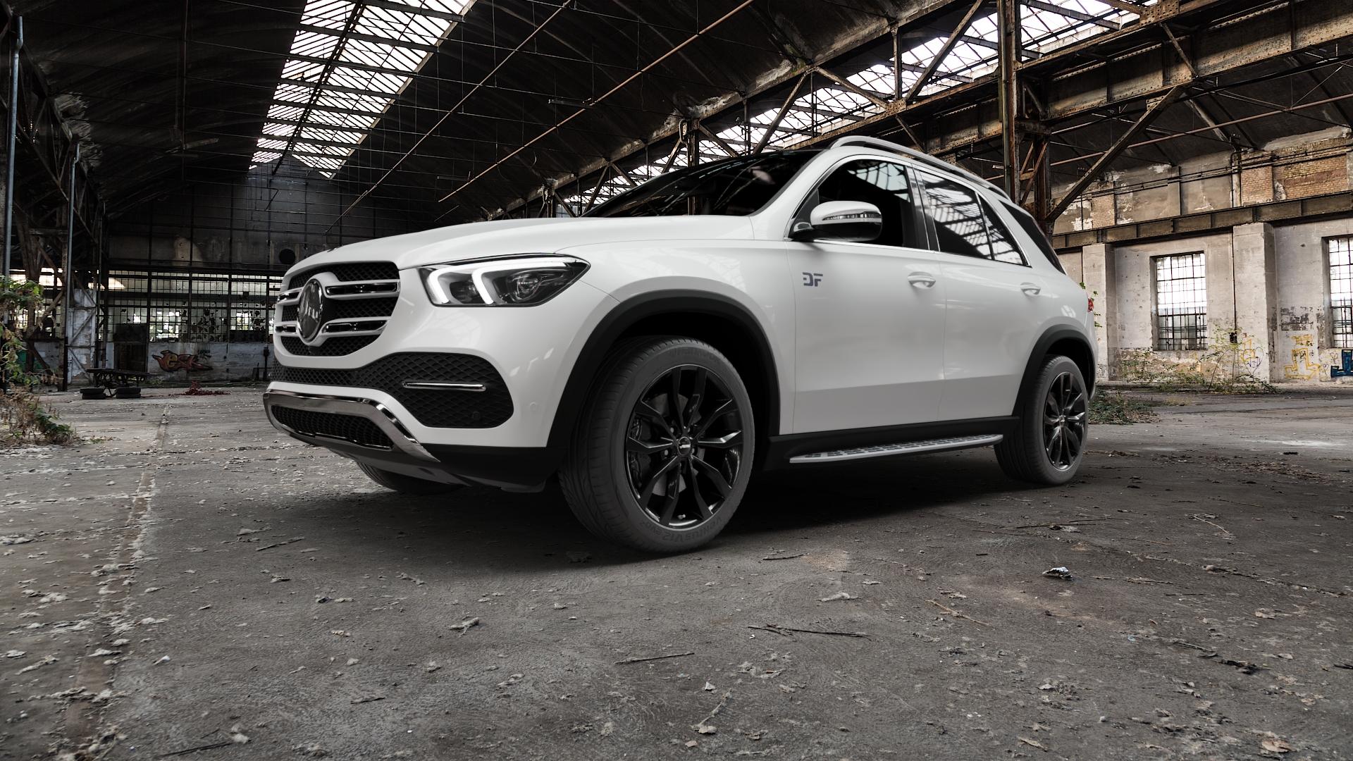 AUTEC Uteca Schwarz Felge mit Reifen in 20Zoll Winterfelge Alufelge auf weissem Mercedes GLE-Klasse SUV Typ V167 (H1GLE) ⬇️ mit 15mm Tieferlegung ⬇️ Old Industrial Hall_max5000mm_2022 Frontansicht_1