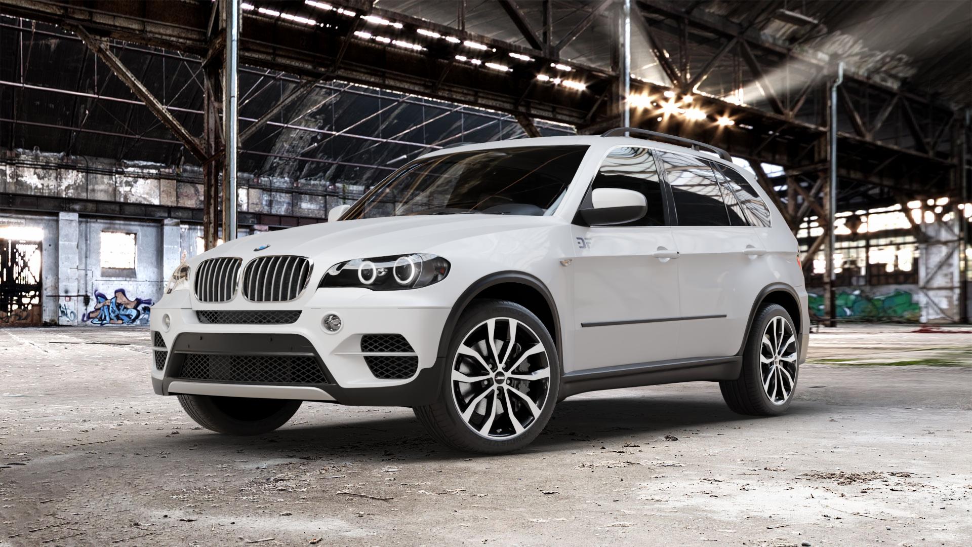 AUTEC Uteca Schwarz poliert Felge mit Reifen silber mehrfarbig in 20Zoll Alufelge auf weissem BMW X5 Typ E70 (X70, X5, X-N1) ⬇️ mit 15mm Tieferlegung ⬇️ Old Industrial Hall_max_5300mm_2024 Frontansicht_1