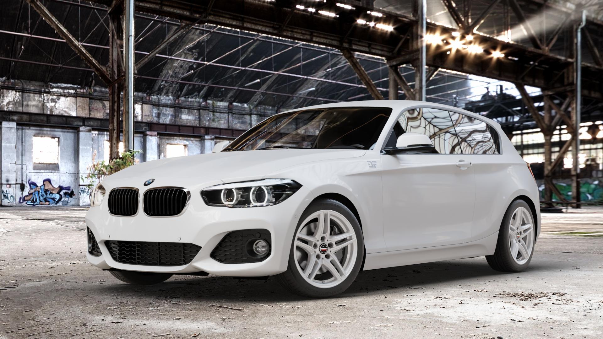 Borbet XR brilliant silver Felge mit Reifen silber in 17Zoll Winterfelge Alufelge auf weissem BMW 1 M135i Typ F20 F21 xDrive M140i Facelift 1er Fünftürer (1K4) ⬇️ mit 15mm Tieferlegung ⬇️ Old Industrial Hall_max_4400mm_2024 Frontansicht_1
