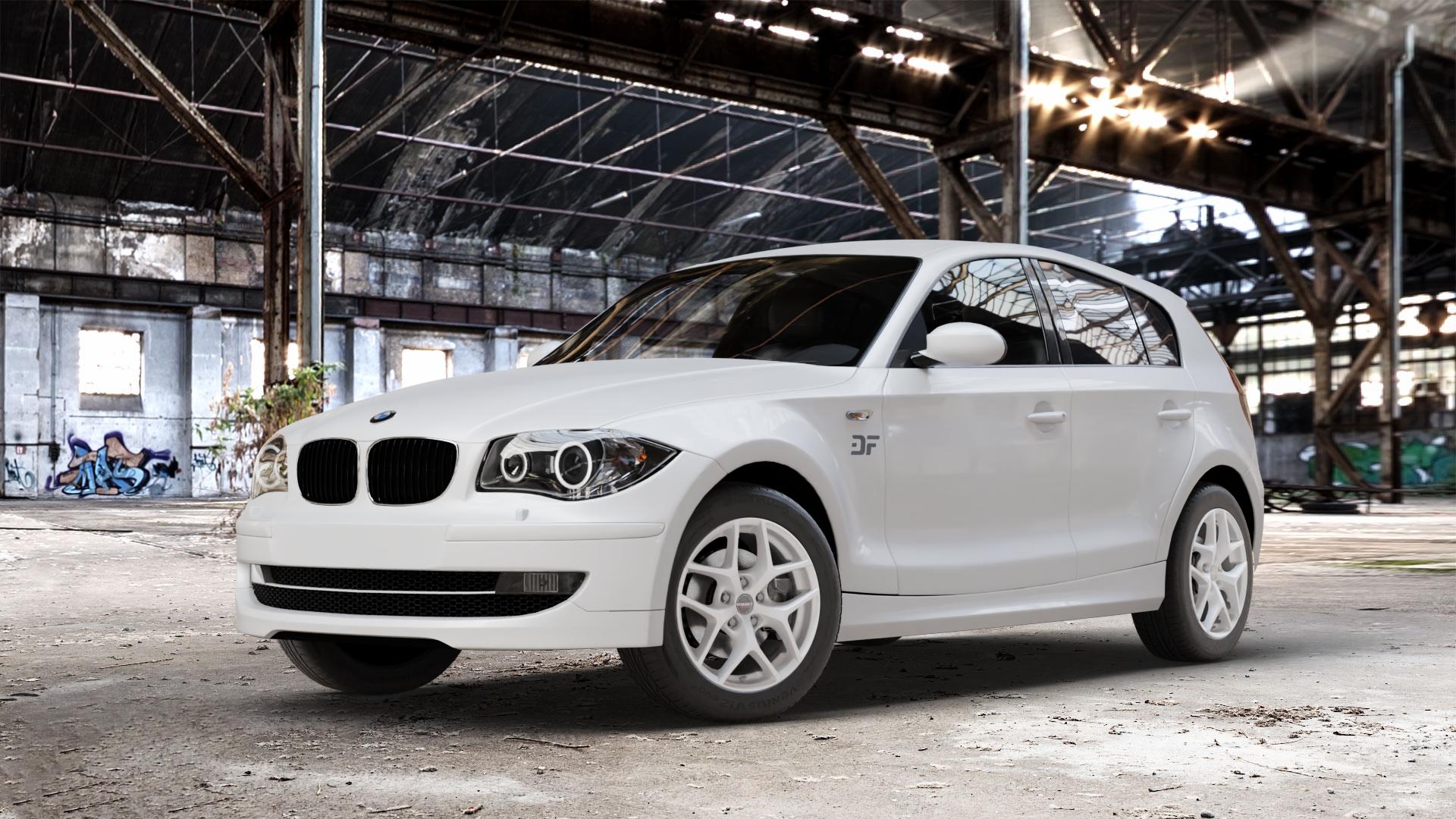 Borbet Y crystal silver Felge mit Reifen silber in 16Zoll Winterfelge Alufelge auf weissem BMW 116i Typ E87 120i 118d 120d 130i 118i 123d 116d 1er Fünftürer (187, 1K4) ⬇️ mit 15mm Tieferlegung ⬇️ Old Industrial Hall_max_4400mm_2024 Frontansicht_1