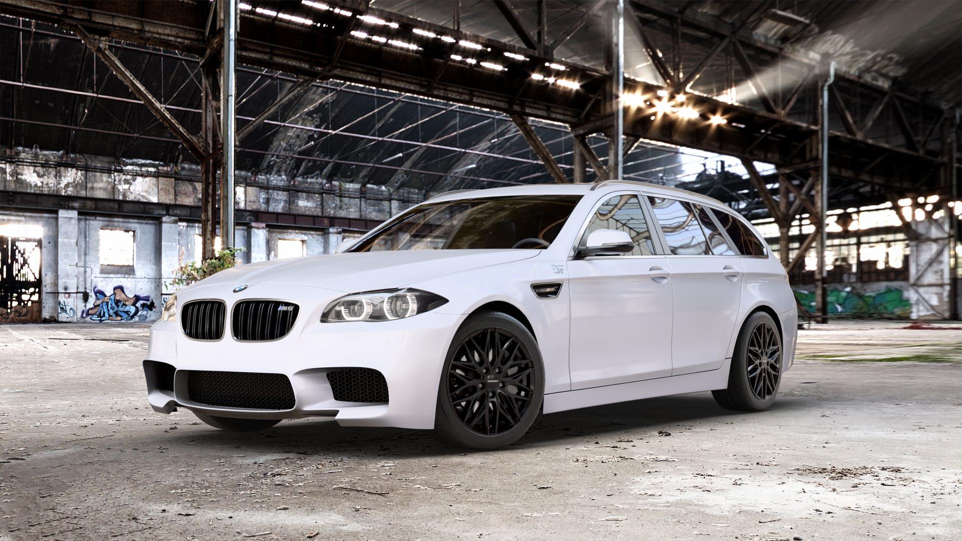 CARMANI 26 Max black Felge mit Reifen schwarz in 18Zoll Winterfelge Alufelge auf weissem BMW M550d xDrive Typ F11 (Touring) 3,0l 280kW (381 PS) ⬇️ mit 15mm Tieferlegung ⬇️ Old Industrial Hall_max_5300mm_2024 Frontansicht_1