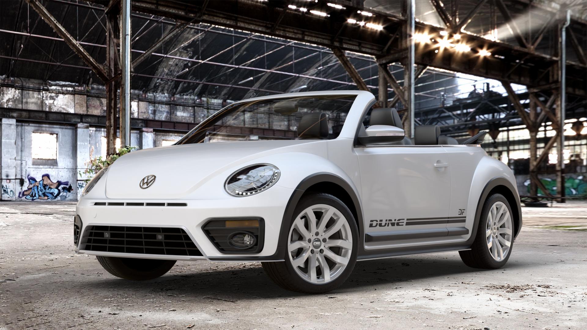 CMS C22 Racing Silver Felge mit Reifen silber in 18Zoll Winterfelge Alufelge auf weissem Volkswagen (VW) Beetle Dune Cabriolet Typ 16 ⬇️ mit 15mm Tieferlegung ⬇️ Old Industrial Hall_max_4400mm_2024 Frontansicht_1