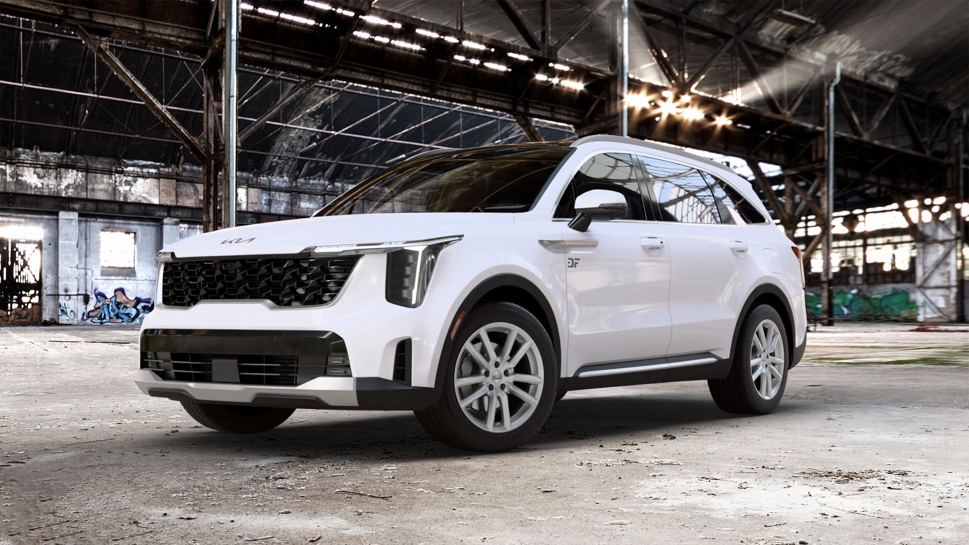 CMS C27 Racing Silver Felge mit Reifen silber in 18Zoll Winterfelge Alufelge auf weissem Kia Sorento IV Typ MQ4 Facelift 1,6l T-GDI 118kW Plugin-Hybrid (160 PS) Mild-Hybrid ⬇️ mit 15mm Tieferlegung ⬇️ Old Industrial Hall_max_5300mm_2024 Frontansicht_1