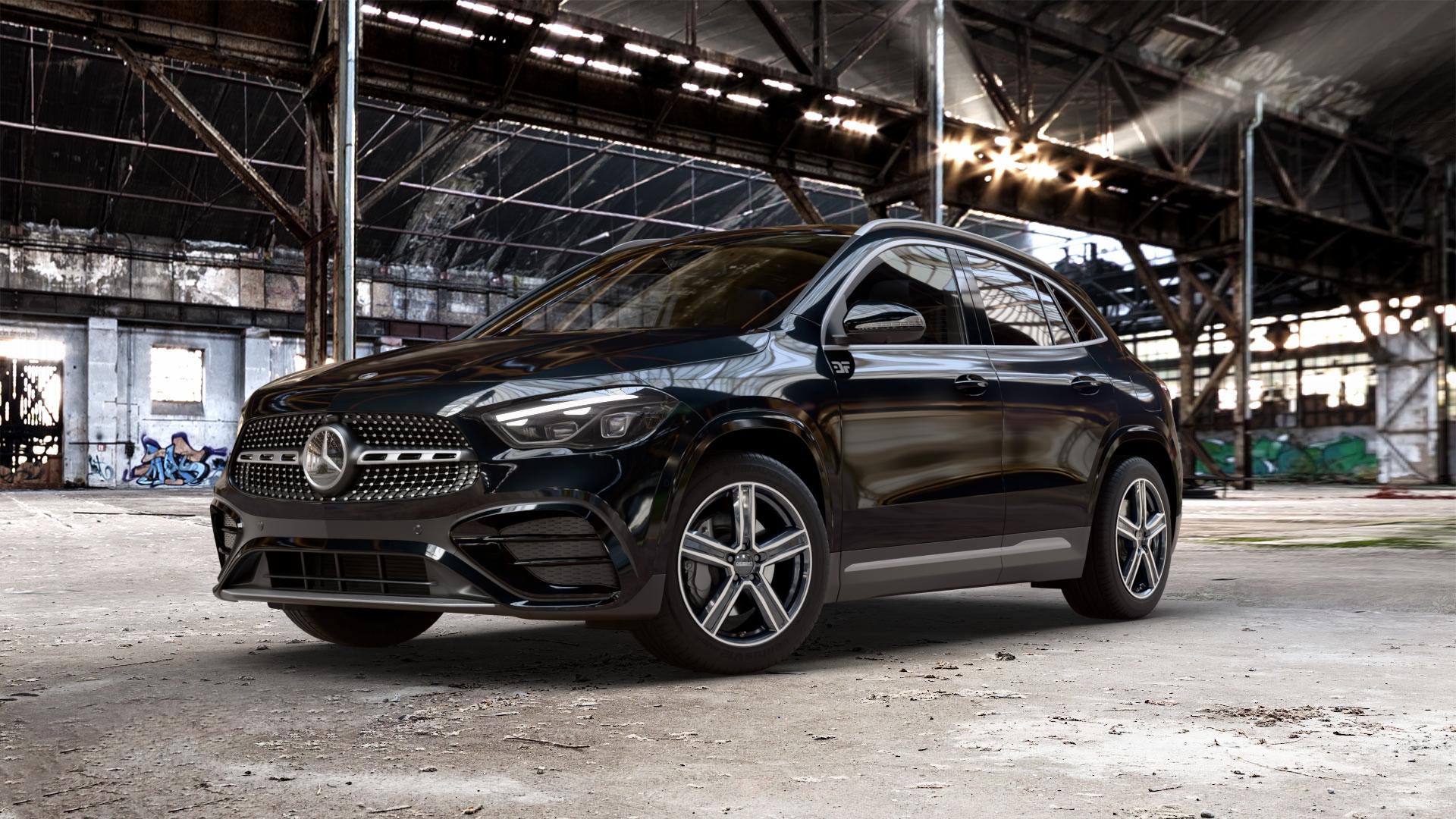 DEZENT KG BLACK/POLISHED Felge mit Reifen silber schwarz in 18Zoll Winterfelge Alufelge auf schwarzem metallic Mercedes GLA-Klasse Typ F2B Facelift ⬇️ mit 15mm Tieferlegung ⬇️ Old Industrial Hall_max_5300mm_2024 Frontansicht_1