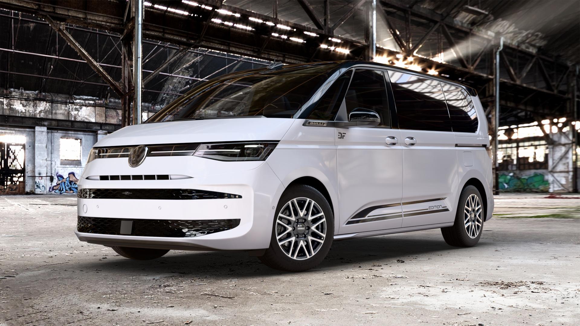 DEZENT KH BLACK/POLISHED Felge mit Reifen schwarz in 17Zoll Winterfelge Alufelge auf weissem und schwarzem Volkswagen (VW) T7 Multivan Bus ⬇️ mit 15mm Tieferlegung ⬇️ Old Industrial Hall_max_5300mm_2024 Frontansicht_1