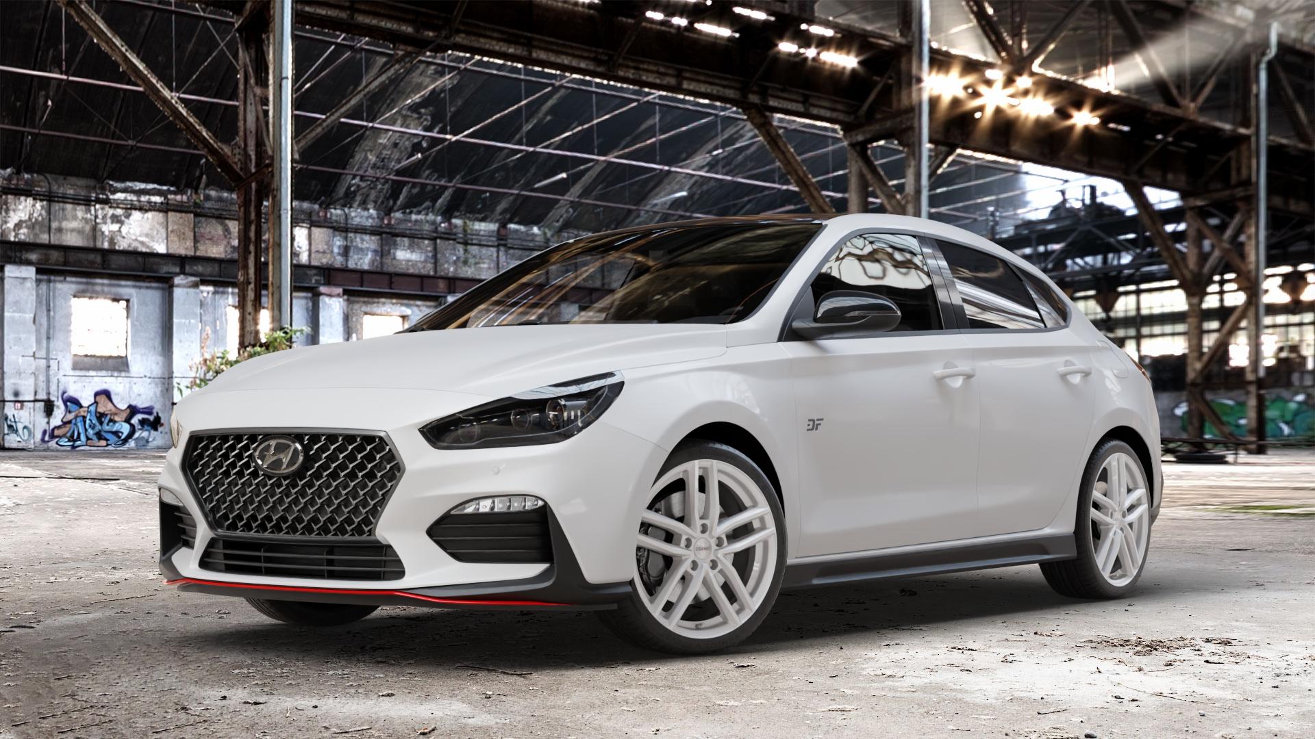 DEZENT TR SILVER Felge mit Reifen silber in 18Zoll Winterfelge Alufelge auf weissem Hyundai i30 Typ PDE Fastback ⬇️ mit 15mm Tieferlegung ⬇️ Old Industrial Hall_max_4400mm_2024 Frontansicht_1