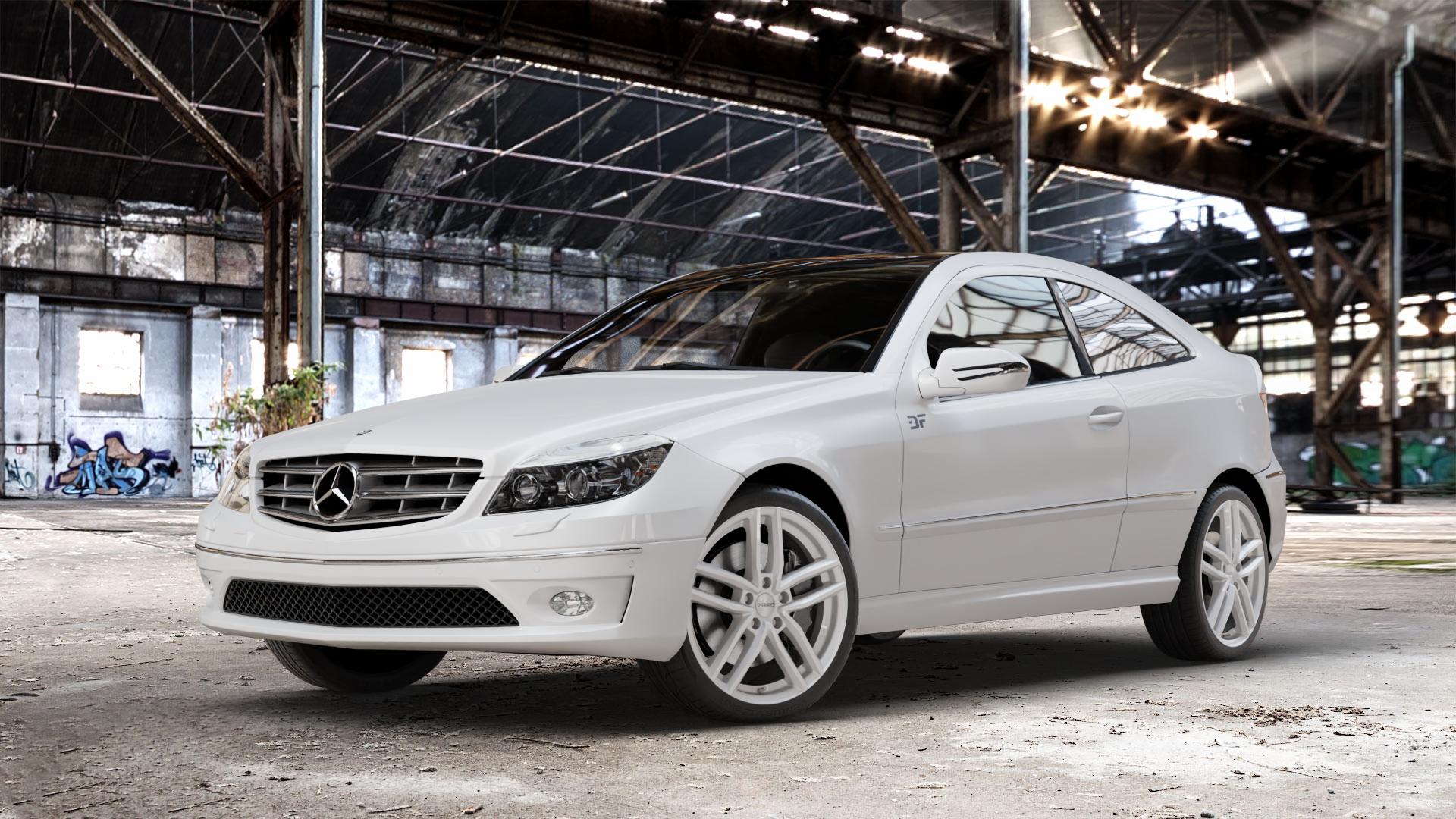 DEZENT TR SILVER Felge mit Reifen silber in 18Zoll Winterfelge Alufelge auf weissem Mercedes C-Klasse Typ CL203 Coupe CLC-Klasse ⬇️ mit 15mm Tieferlegung ⬇️ Old Industrial Hall_max_4400mm_2024 Frontansicht_1