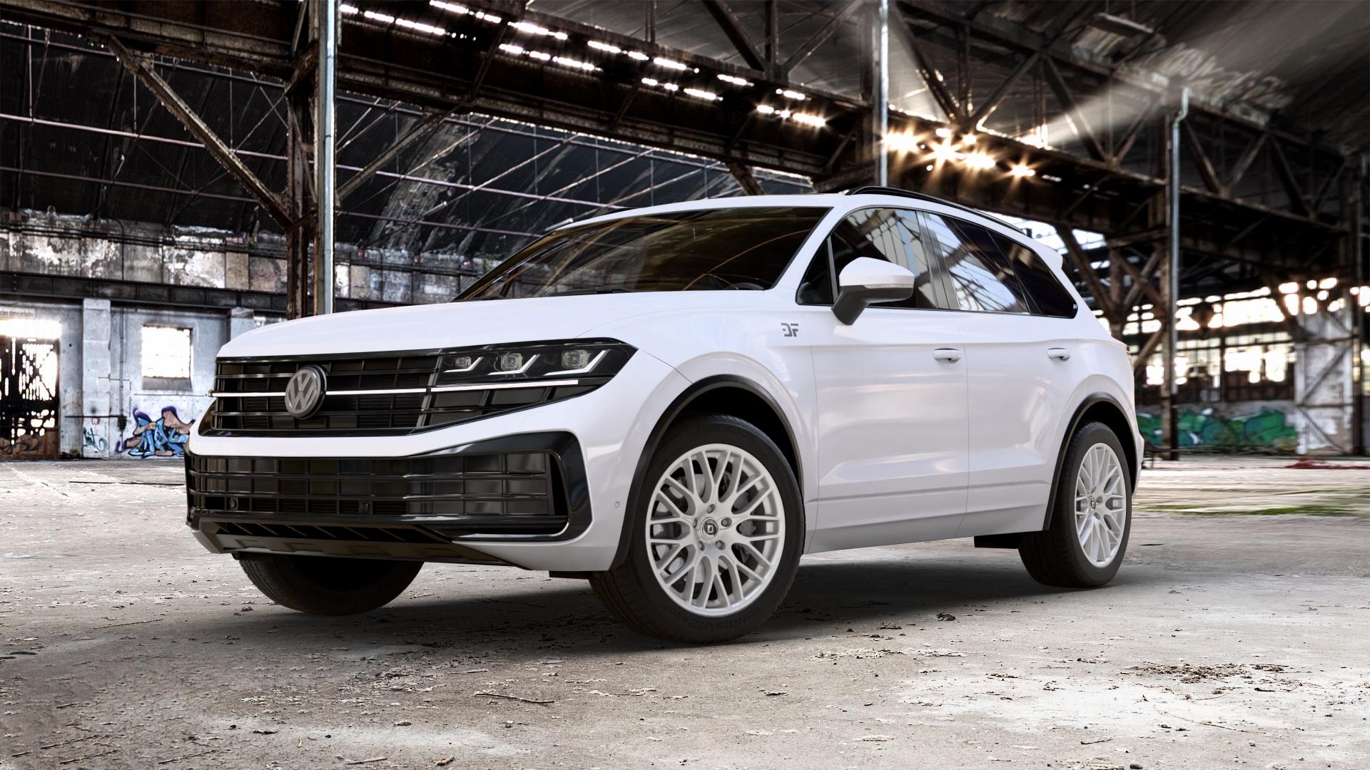 DIEWE WHEELS IMPATTO Argento silber Felge mit Reifen in 20Zoll Winterfelge Alufelge auf weissem Volkswagen (VW) Touareg III Typ CR Facelift ⬇️ mit 15mm Tieferlegung ⬇️ Old Industrial Hall_max_5300mm_2024 Frontansicht_1
