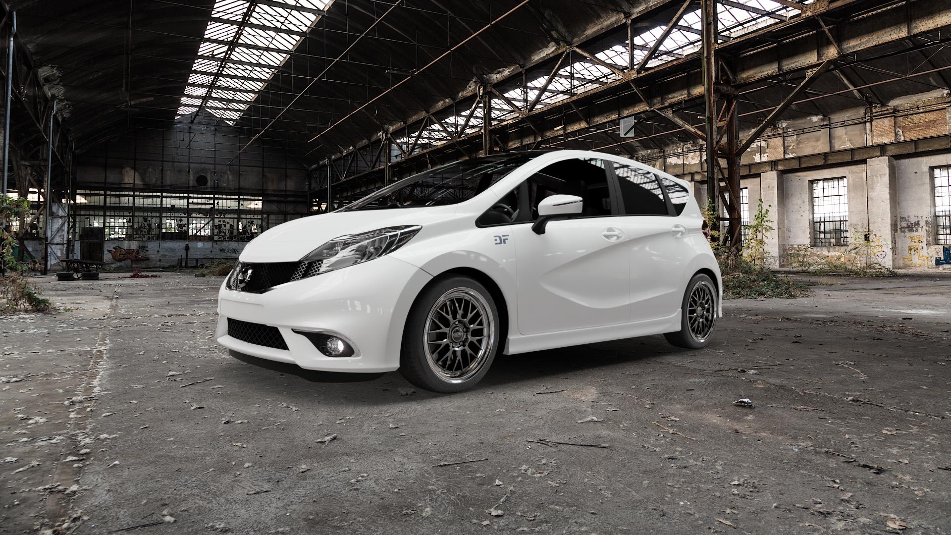DOTZ BILBAO GUNMETAL/POLISHED LIP Felge mit Reifen grau silber mehrfarbig anthrazit in 17Zoll Winterfelge Alufelge auf weissem Nissan Note Typ E12 ⬇️ mit 15mm Tieferlegung ⬇️ Old Industrial Hall_max5000mm_2022 Frontansicht_1