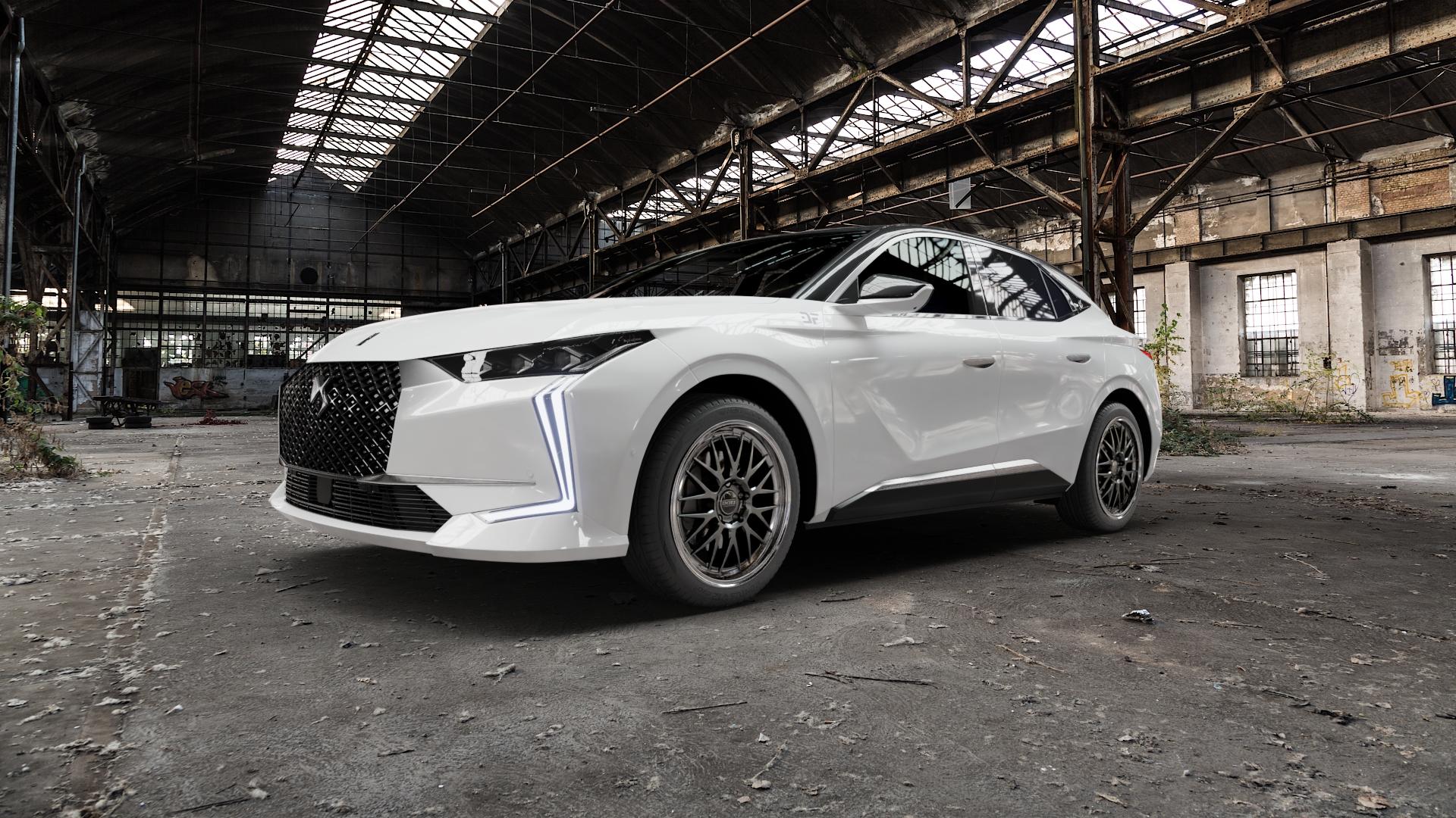 DOTZ BILBAO GUNMETAL/POLISHED LIP Felge mit Reifen grau silber mehrfarbig anthrazit in 19Zoll Winterfelge Alufelge auf weissem DS Automobiles DS4 II Typ F ⬇️ mit 15mm Tieferlegung ⬇️ Old Industrial Hall_max5000mm_2022 Frontansicht_1