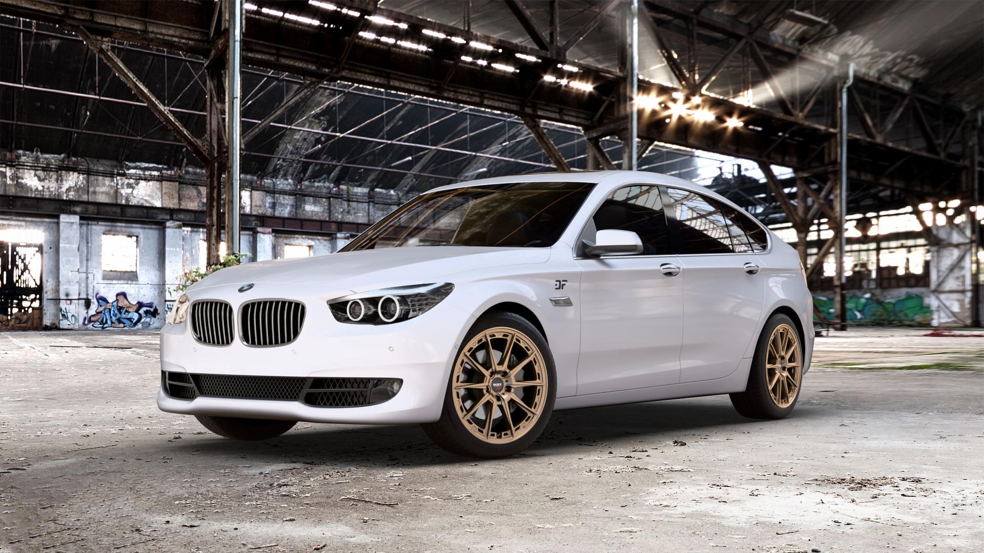 DOTZ SONOMA BRONZE MATT Felge mit Reifen in 19Zoll Winterfelge Alufelge auf weissem BMW 535i GT Typ F07 xDrive 550i 530d 535d 520d 528i 5er Gran Turismo (GT, K-N1) ⬇️ mit 15mm Tieferlegung ⬇️ Old Industrial Hall_max_5300mm_2024 Frontansicht_1