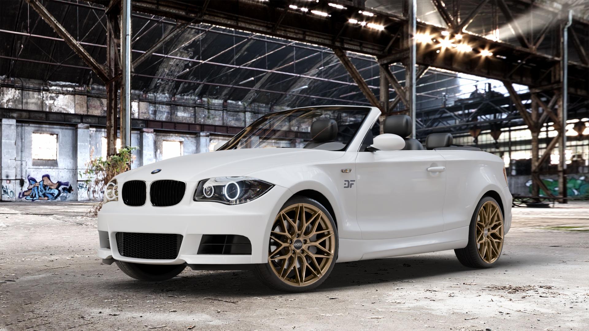 DOTZ SUZUKA BRONZE MATT Felge mit Reifen in 19Zoll Winterfelge Alufelge auf weissem BMW 118i Typ E88 (Cabriolet) 120d 120i 125i 135i 123d 118d 1er Cabrio (182, 1C) ⬇️ mit 15mm Tieferlegung ⬇️ Old Industrial Hall_max_4400mm_2024 Frontansicht_1