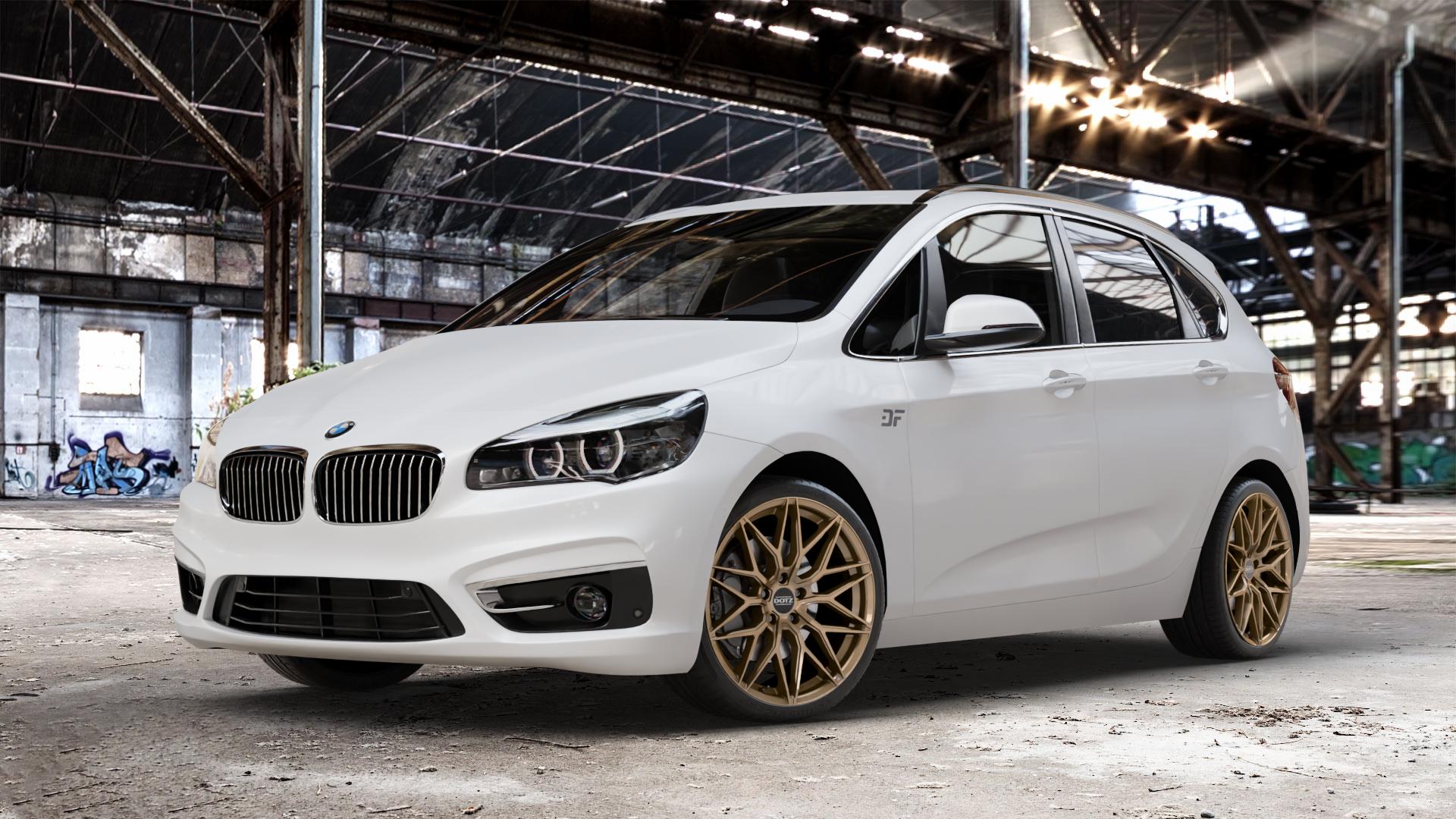 DOTZ SUZUKA BRONZE MATT Felge mit Reifen in 19Zoll Winterfelge Alufelge auf weissem BMW 2er F45 Active Tourer (UKL-L) (F2AT) Facelift ⬇️ mit 15mm Tieferlegung ⬇️ Old Industrial Hall_max_4400mm_2024 Frontansicht_1
