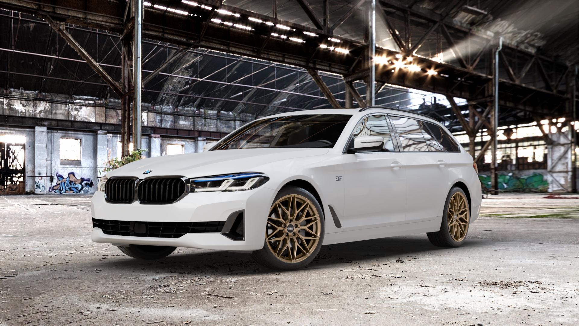 DOTZ SUZUKA BRONZE MATT Felge mit Reifen in 19Zoll Winterfelge Alufelge auf weissem BMW 5er G31 Touring (G5K) Facelift ⬇️ mit 15mm Tieferlegung ⬇️ Old Industrial Hall_max_5300mm_2024 Frontansicht_1