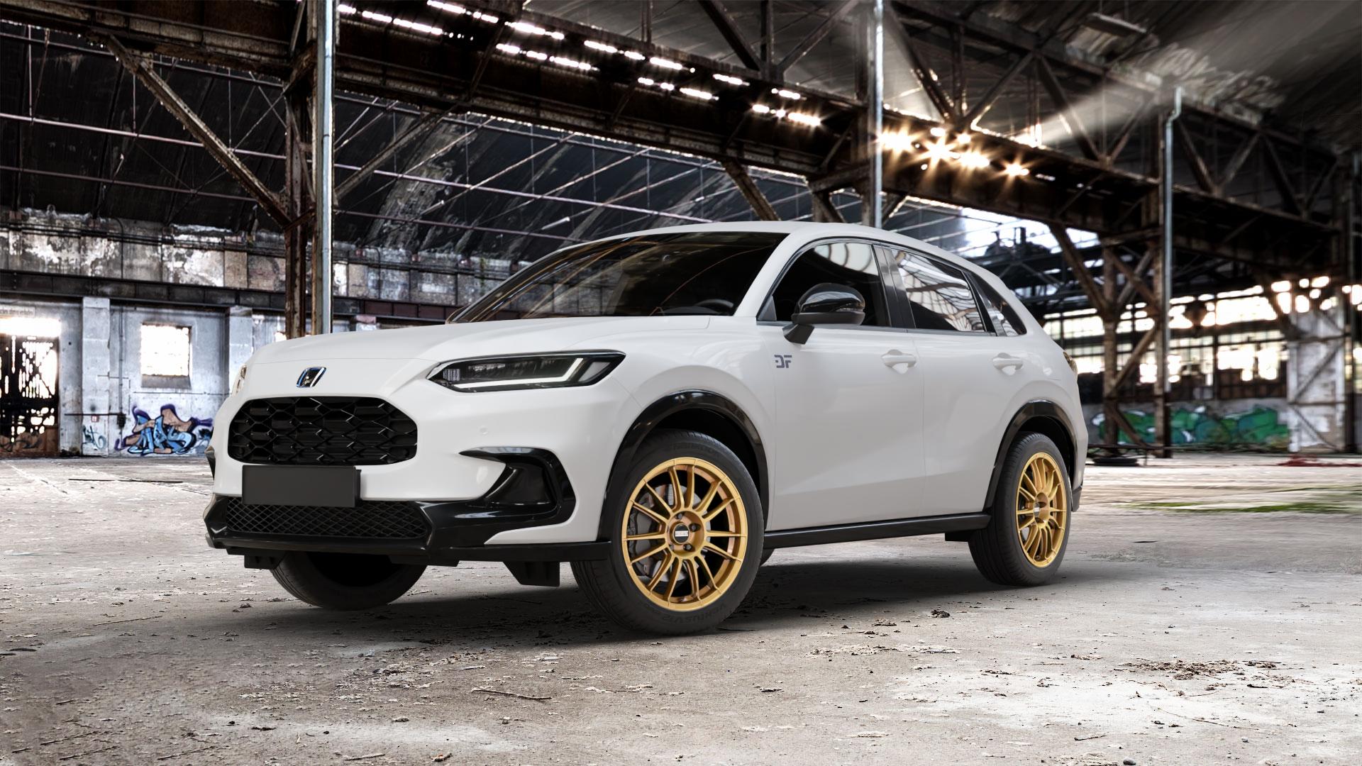 Fondmetal 9RR GLOSSY GOLD Felge mit Reifen in 18Zoll Winterfelge Alufelge auf weissem Honda ZR-V Typ RZ ⬇️ mit 15mm Tieferlegung ⬇️ Old Industrial Hall_max_5300mm_2024 Frontansicht_1