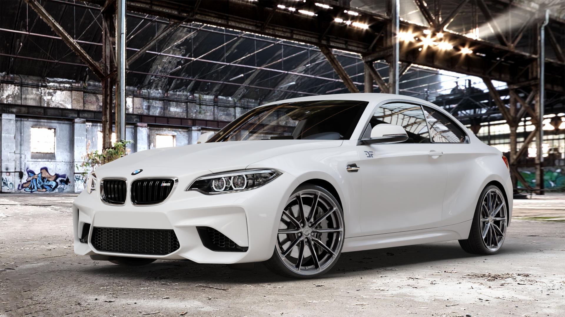 Japan Racing Wheels JR37 Hyper Black Felge mit Reifen silber schwarz in 20Zoll Winterfelge Alufelge auf weissem BMW M2 Typ F87 ⬇️ mit 15mm Tieferlegung ⬇️ Old Industrial Hall_max_4400mm_2024 Frontansicht_1