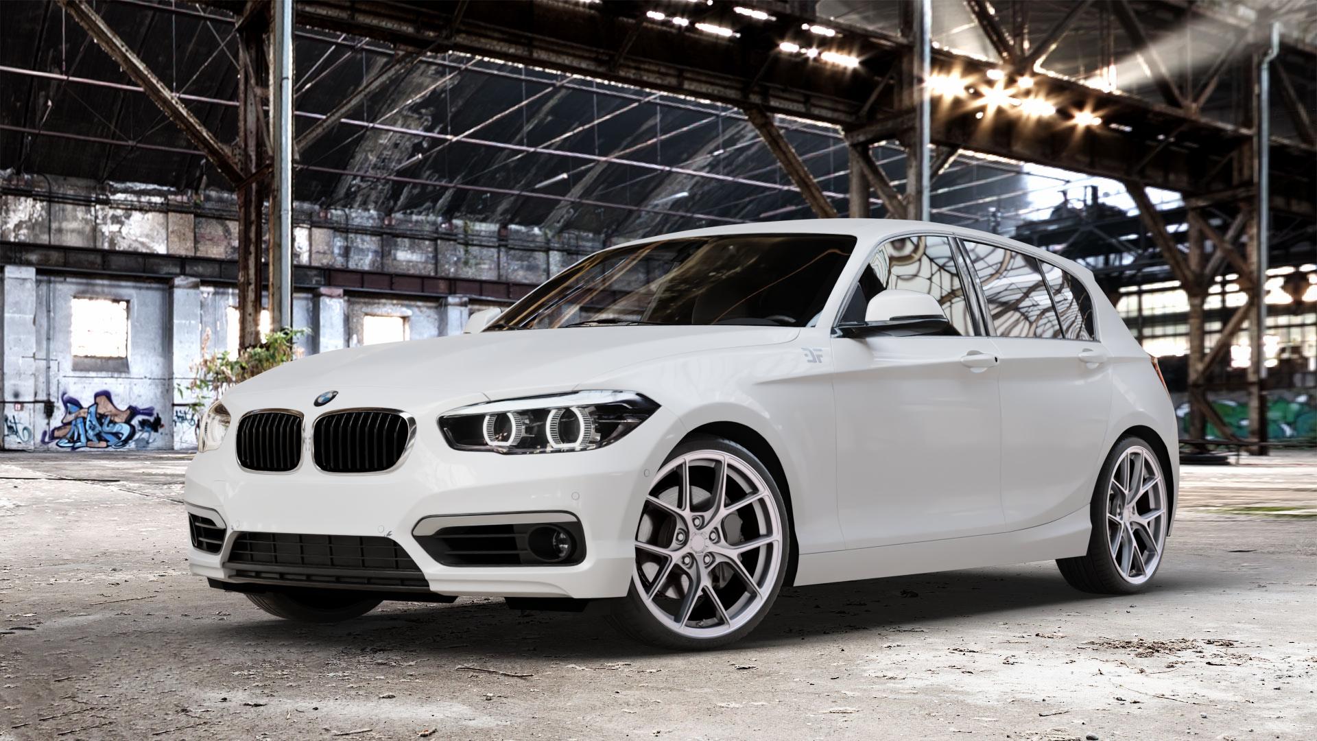 Japan Racing Wheels SL-01 Matt Silver Felge mit Reifen silber in 19Zoll Winterfelge Alufelge auf weissem BMW 116i Typ F20 118i 116d 118d 120d 125d 125i 114d 114i xDrive 120i Facelift EffDyn Edition 1 M135i ⬇️ mit 15mm Tieferlegung ⬇️ Old Industrial Hall_max_4400mm_2024 Frontansicht_1