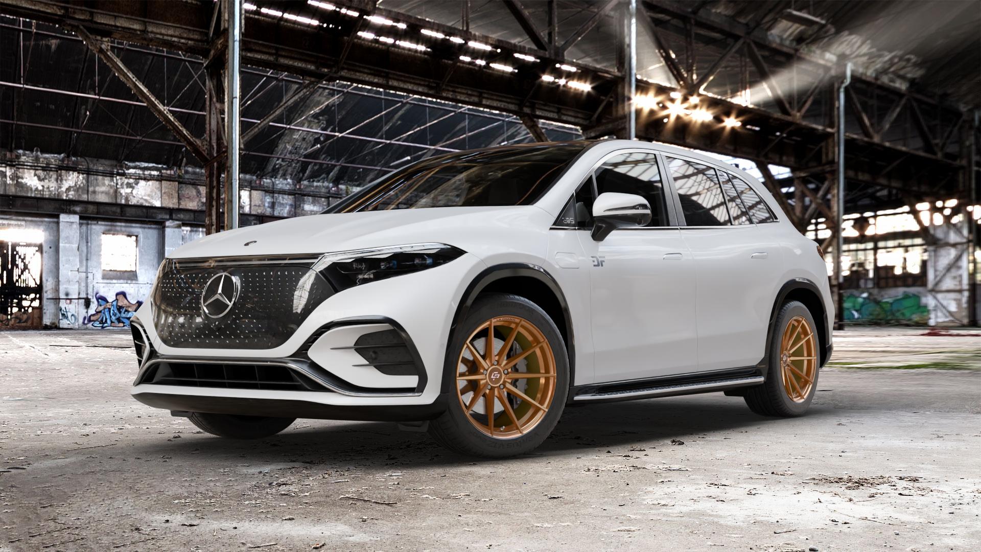 La Chanti Performance LC-P10 Glossy Brushed Bronze Felge mit Reifen in 20Zoll Alufelge auf weissem Mercedes EQS SUV Typ E2EQSX ⬇️ mit 15mm Tieferlegung ⬇️ Old Industrial Hall_max_5300mm_2024 Frontansicht_1