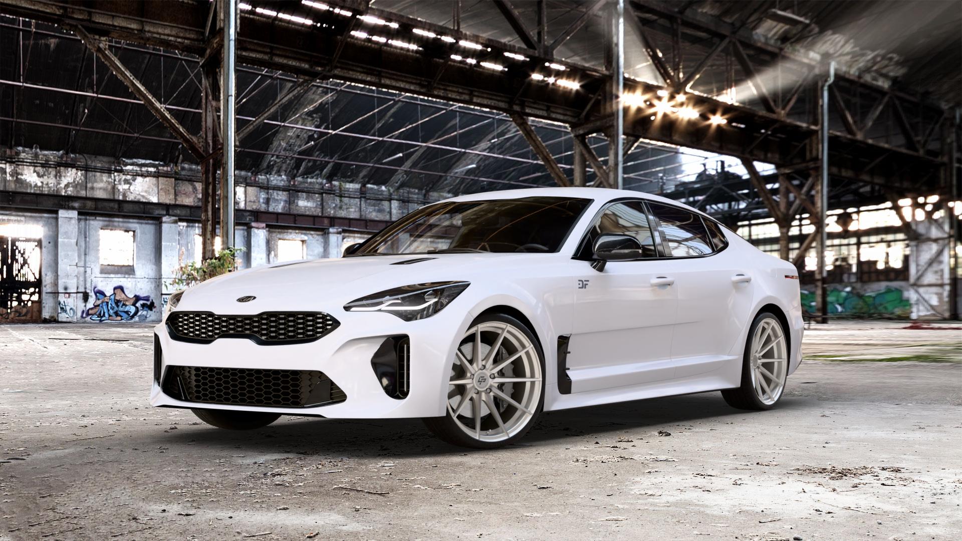 La Chanti Performance LC-P10 Machined Silver Felge mit Reifen silber in 20Zoll Alufelge auf weissem Kia Stinger Typ CK ⬇️ mit 15mm Tieferlegung ⬇️ Old Industrial Hall_max_5300mm_2024 Frontansicht_1