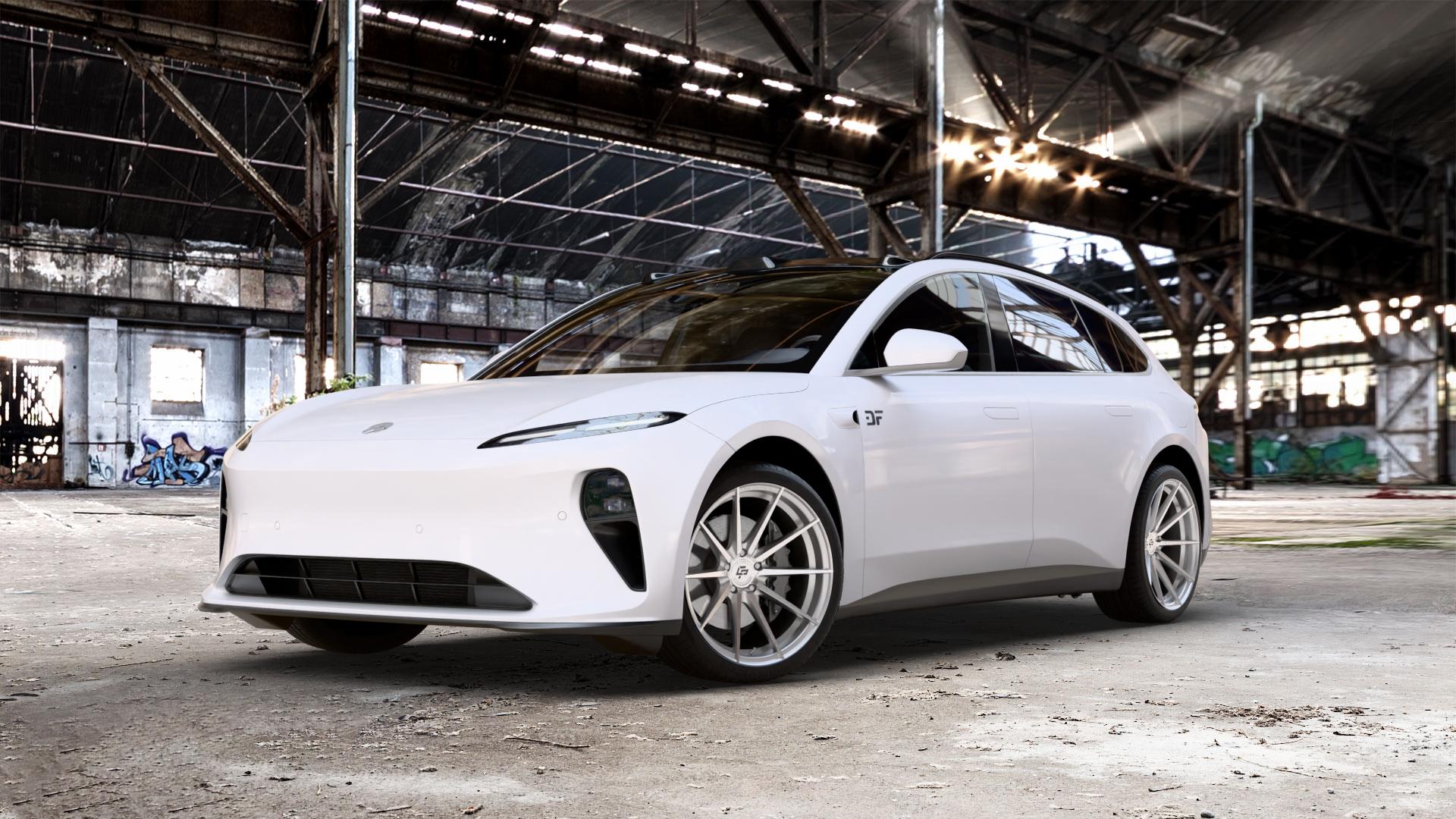 La Chanti Performance LC-P10 Machined Silver Felge mit Reifen silber in 20Zoll Alufelge auf weissem Nio ET5 Touring Typ NACC2T1 0,0l 100kW 4WD (136 PS) ⬇️ mit 15mm Tieferlegung ⬇️ Old Industrial Hall_max_5300mm_2024 Frontansicht_1