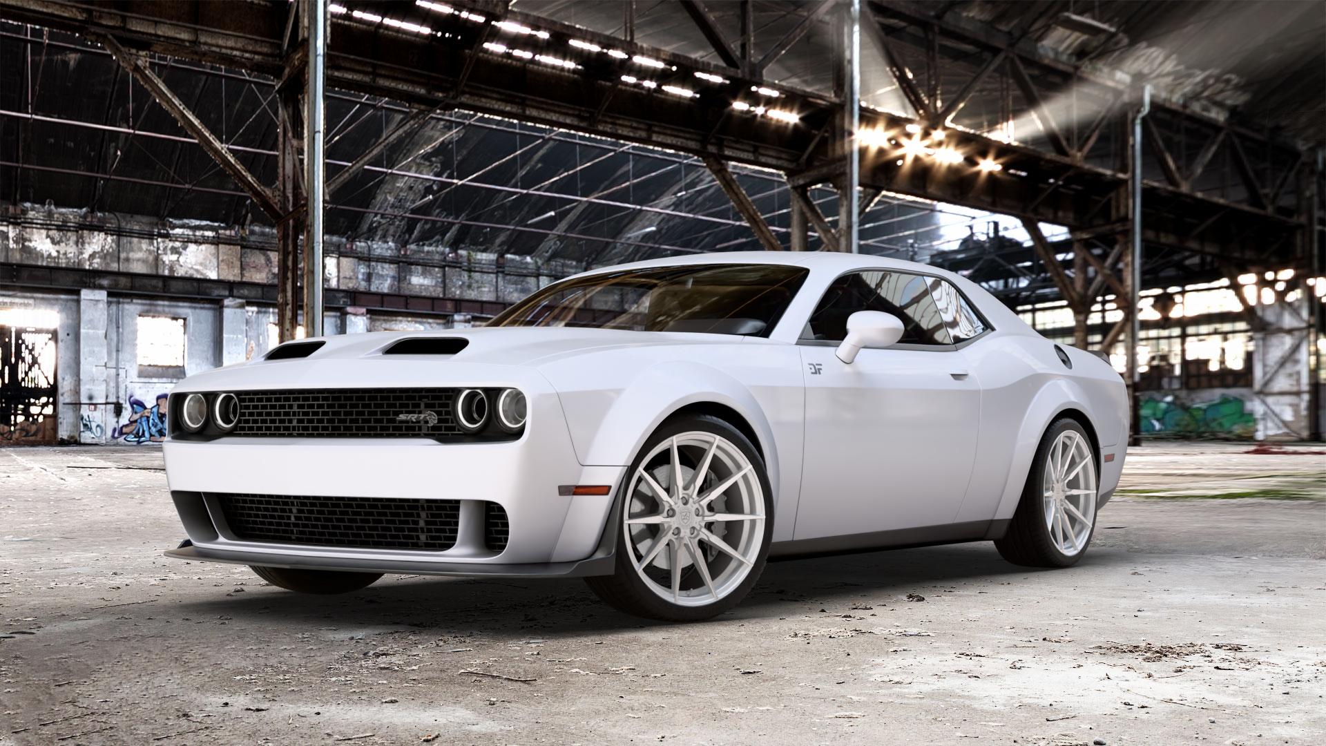 La Chanti Performance LC-P11 Machined Silver Felge mit Reifen silber in 21Zoll Winterfelge Alufelge auf weissem Dodge Challenger (15-) Typ LC ⬇️ mit 15mm Tieferlegung ⬇️ Old Industrial Hall_max_5300mm_2024 Frontansicht_1