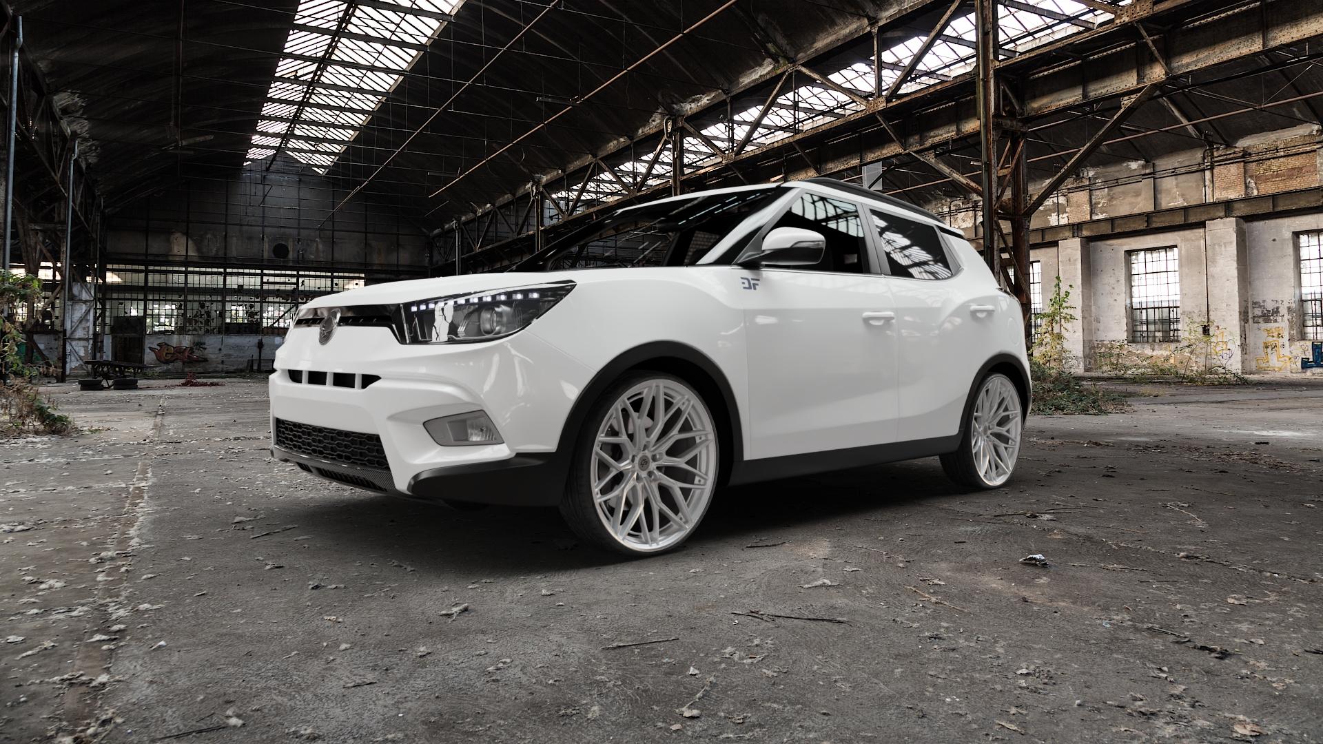 La Chanti Performance LC-P14 Machined Silver Felge mit Reifen silber in 22Zoll Alufelge auf weissem Ssangyong Tivoli Typ XK ⬇️ mit 15mm Tieferlegung ⬇️ Old Industrial Hall_max5000mm_2022 Frontansicht_1