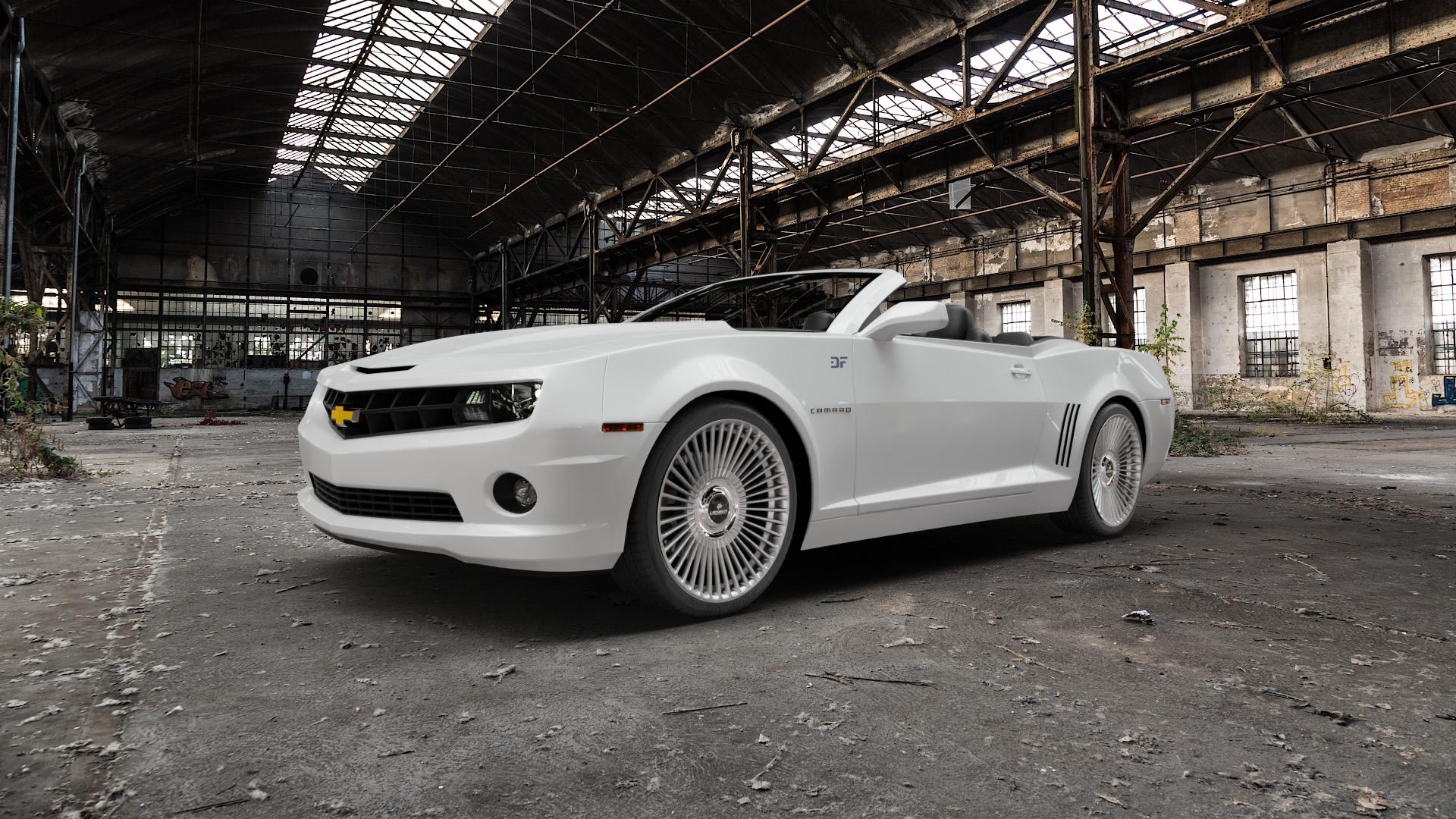 La Chanti Performance LC-P19 (Floating Cap) Machined Silver Felge mit Reifen silber in 21Zoll Alufelge auf weissem Chevrolet Camaro V Cabrio ⬇️ mit 15mm Tieferlegung ⬇️ Old Industrial Hall_max5000mm_2022 Frontansicht_1