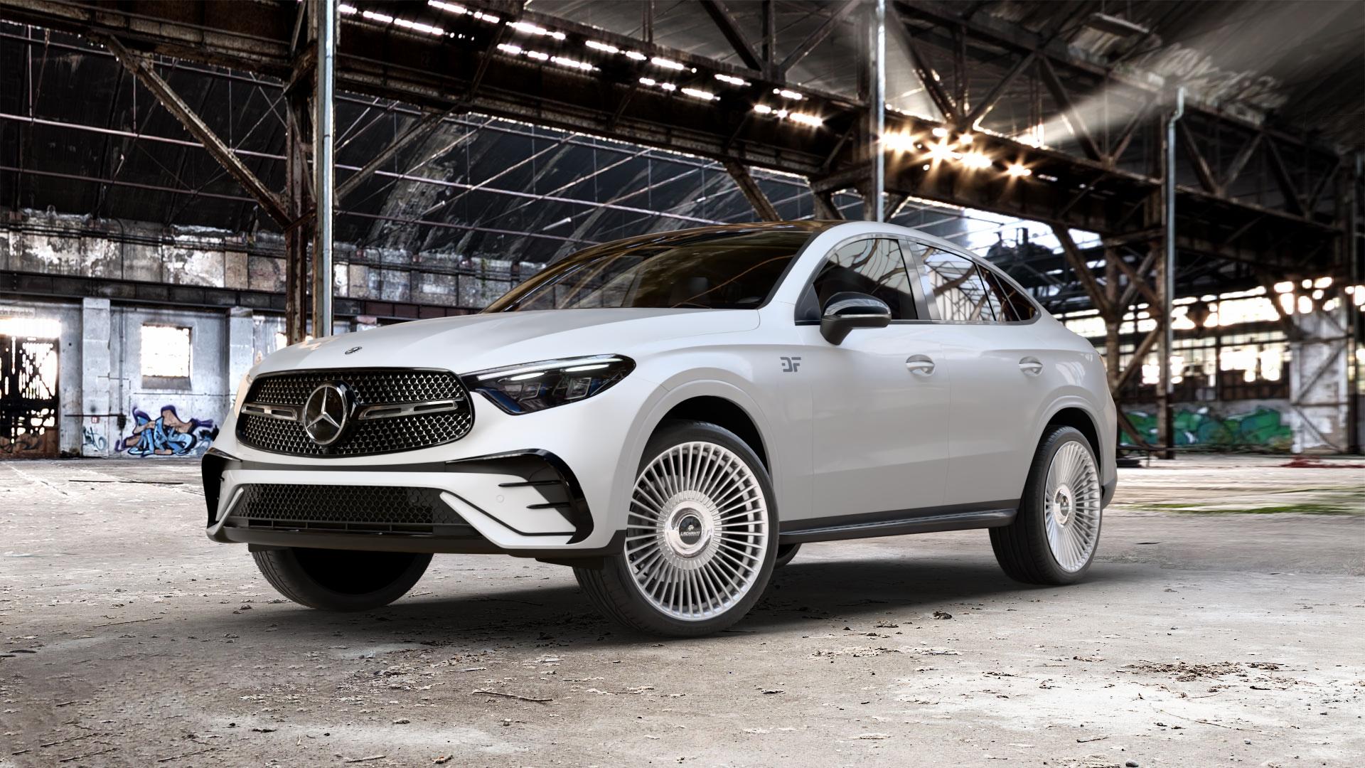 La Chanti Performance LC-P19 (Floating Cap) Machined Silver Felge mit Reifen silber in 21Zoll Alufelge auf weissem Mercedes GLC-Klasse Coupe Typ C254 ⬇️ mit 15mm Tieferlegung ⬇️ Old Industrial Hall_max_5300mm_2024 Frontansicht_1