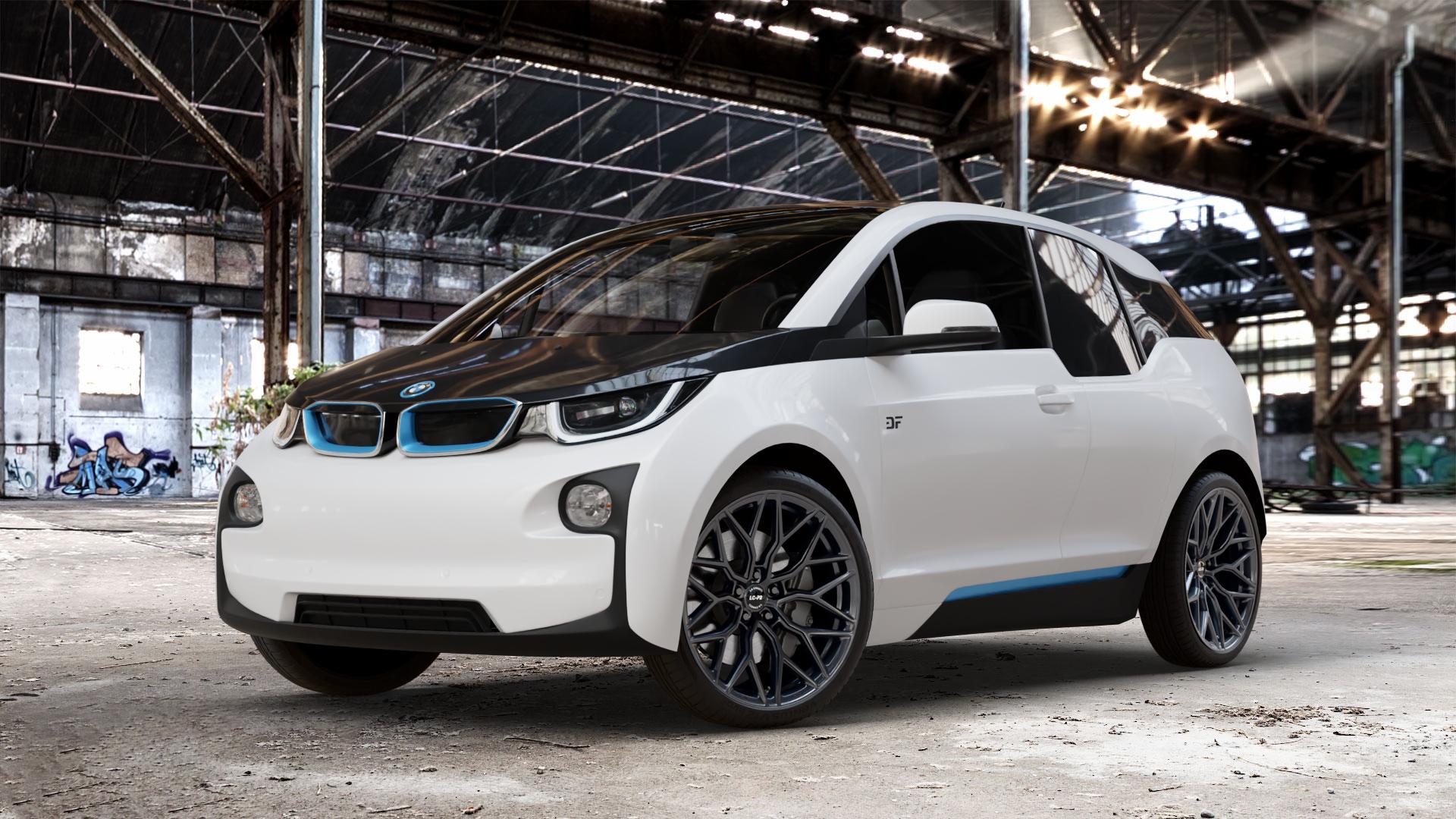 La Chanti Performance LC-P2 Glossy Black Felge mit Reifen schwarz in 20Zoll Winterfelge Alufelge auf weissem BMW i3 (BMWi-1) Range Extender i3s ⬇️ mit 15mm Tieferlegung ⬇️ Old Industrial Hall_max_4400mm_2024 Frontansicht_1