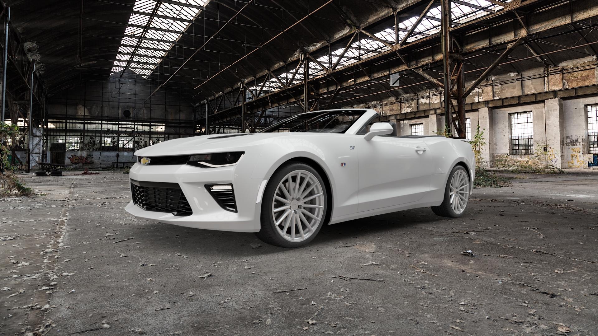La Chanti Performance LC-P5 Machined Silver Felge mit Reifen silber in 20Zoll Winterfelge Alufelge auf weissem Chevrolet Camaro VI Cabrio Typ A1XC ⬇️ mit 15mm Tieferlegung ⬇️ Old Industrial Hall_max5000mm_2022 Frontansicht_1