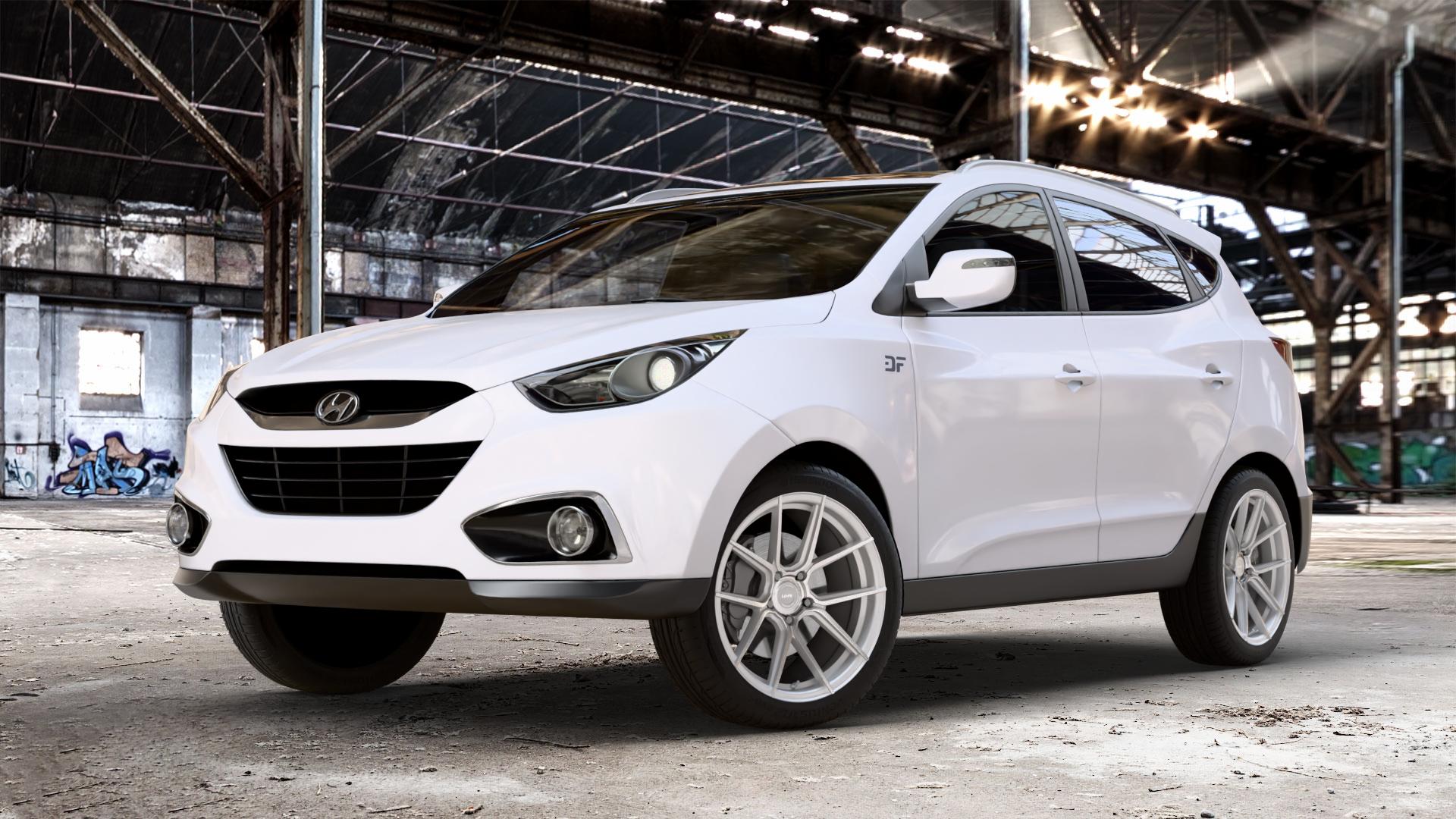 La Chanti Performance LC-P6 Machined Silver Felge mit Reifen silber in 19Zoll Winterfelge Alufelge auf weissem Hyundai ix35 Typ EL ELH LM LMFC ⬇️ mit 15mm Tieferlegung ⬇️ Old Industrial Hall_max_4400mm_2024 Frontansicht_1