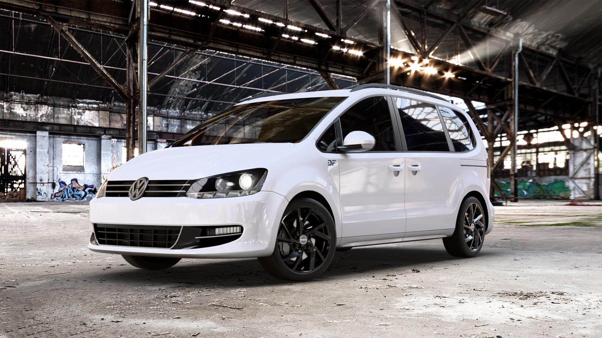 MAK Kassel Gloss Black Felge mit Reifen schwarz in 18Zoll Winterfelge Alufelge auf weissem Volkswagen (VW) Sharan I Typ 7M II 7N ⬇️ mit 15mm Tieferlegung ⬇️ Old Industrial Hall_max_5300mm_2024 Frontansicht_1