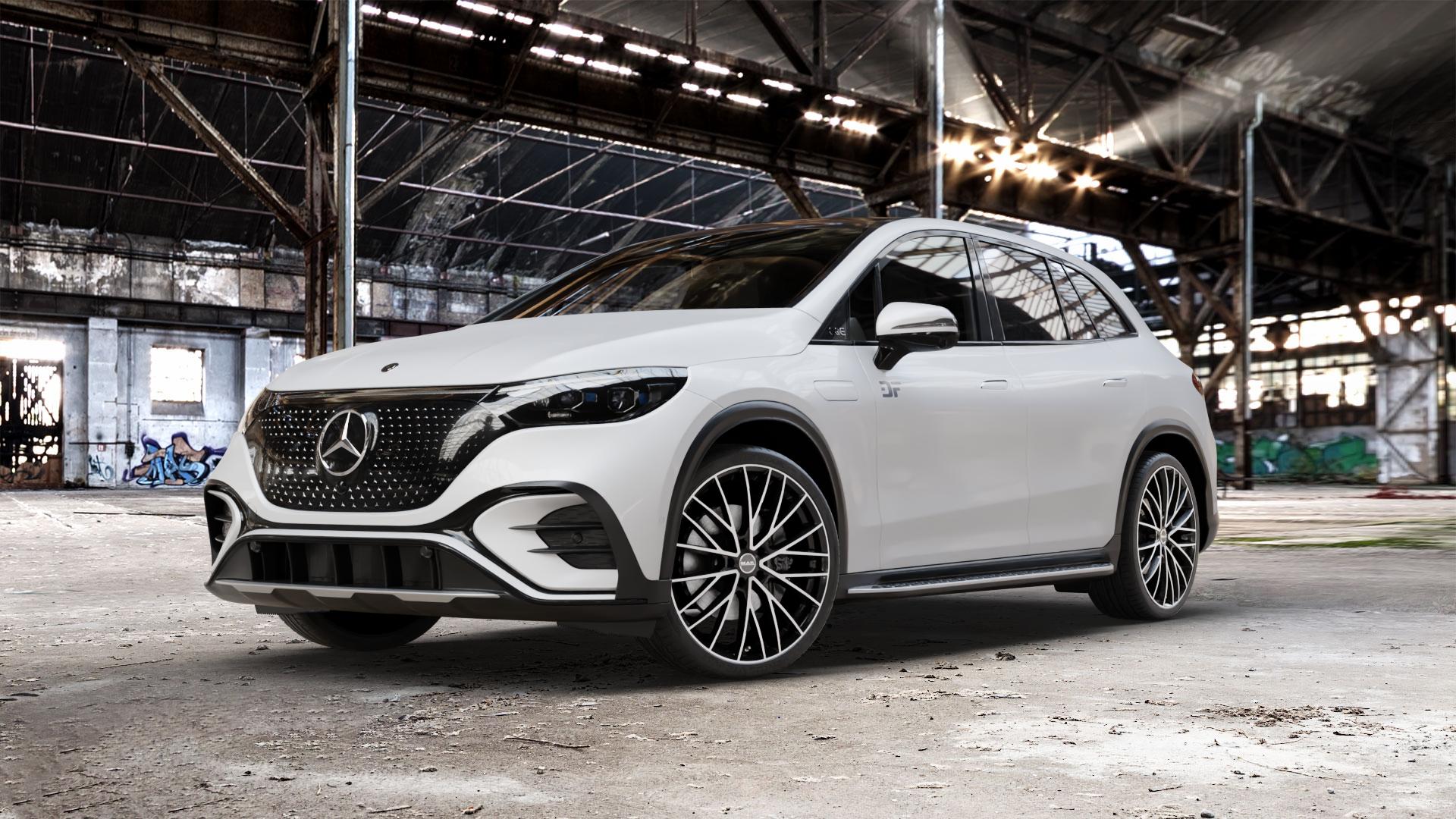 MAK Speciale Black Mirror Felge mit Reifen silber schwarz mehrfarbig in 22Zoll Alufelge auf weissem Mercedes EQE SUV Typ E2EQEX ⬇️ mit 15mm Tieferlegung ⬇️ Old Industrial Hall_max_5300mm_2024 Frontansicht_1