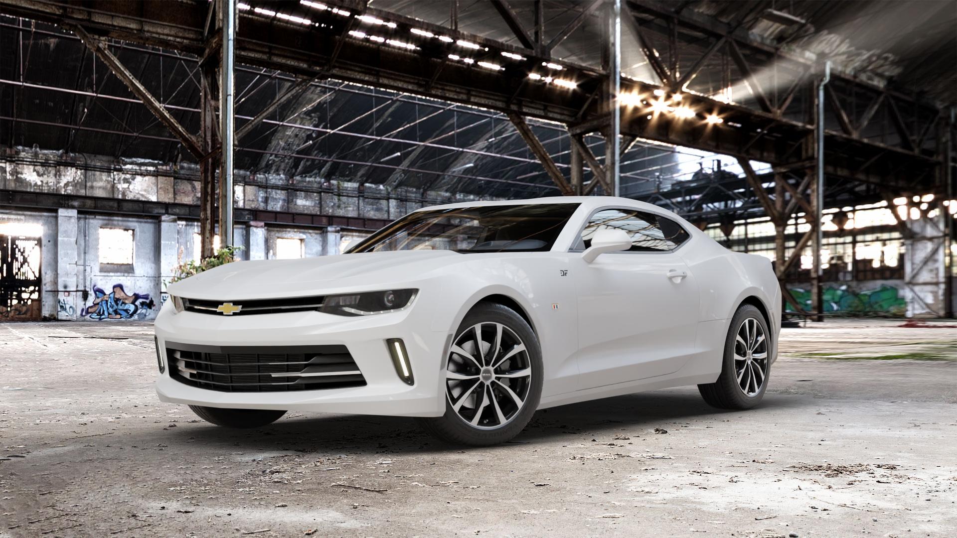 MAK Wolf Black Mirror Felge mit Reifen silber schwarz in 18Zoll Alufelge auf weissem Chevrolet Camaro VI Typ A1XC 2,0l Turbo 202kW (275 PS) 6,2l ZL1 485kW (659 ⬇️ mit 15mm Tieferlegung ⬇️ Old Industrial Hall_max_5300mm_2024 Frontansicht_1