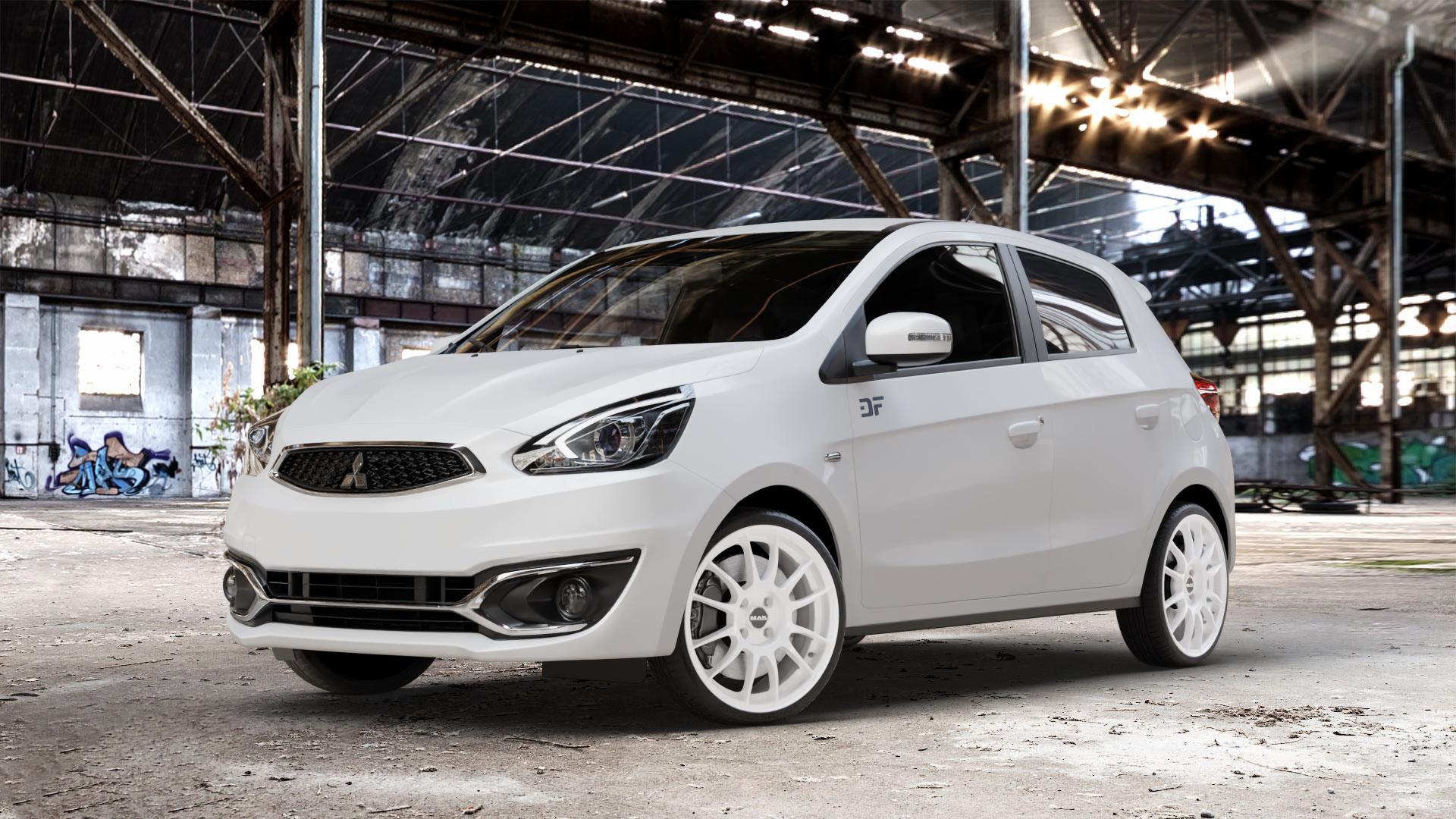 MAK XLR Gloss White Felge mit Reifen weiss weiß in 17Zoll Winterfelge Alufelge auf weissem Mitsubishi Space Star II Typ A00 Facelift ⬇️ mit 15mm Tieferlegung ⬇️ Old Industrial Hall_max_4400mm_2024 Frontansicht_1