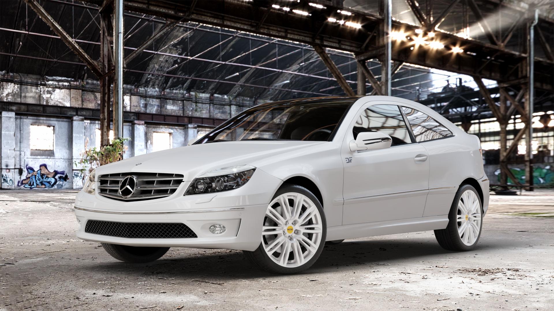MAM A4 SILVER PAINTED Felge mit Reifen silber in 18Zoll Winterfelge Alufelge auf weissem Mercedes C-Klasse Typ CL203 Coupe CLC-Klasse ⬇️ mit 15mm Tieferlegung ⬇️ Old Industrial Hall_max_4400mm_2024 Frontansicht_1