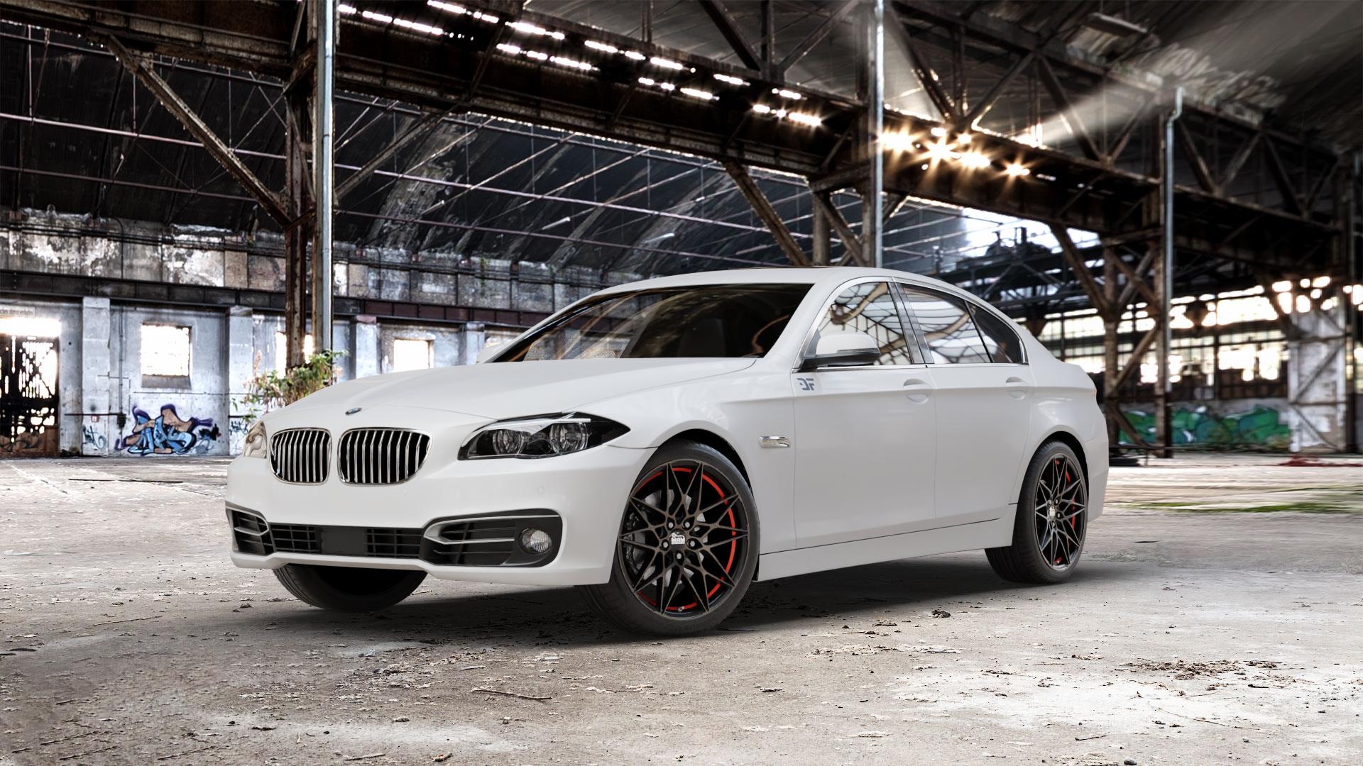 MAM B2 BRONZE RED INSIDE Felge mit Reifen rot in 19Zoll Winterfelge Alufelge auf weissem BMW 523i Typ F10 (Limousine) 528i 535i 550i 520d 525d 530d 535d xDrive 520i 530i M5 M550d 518d ActiveHybrid 5L (F10) 5er Limousine (5L, HY) Lang (KL) ⬇️ mit 15mm Tieferlegung ⬇️ Old Industrial Hall_max_5300mm_2024 Frontansicht_1