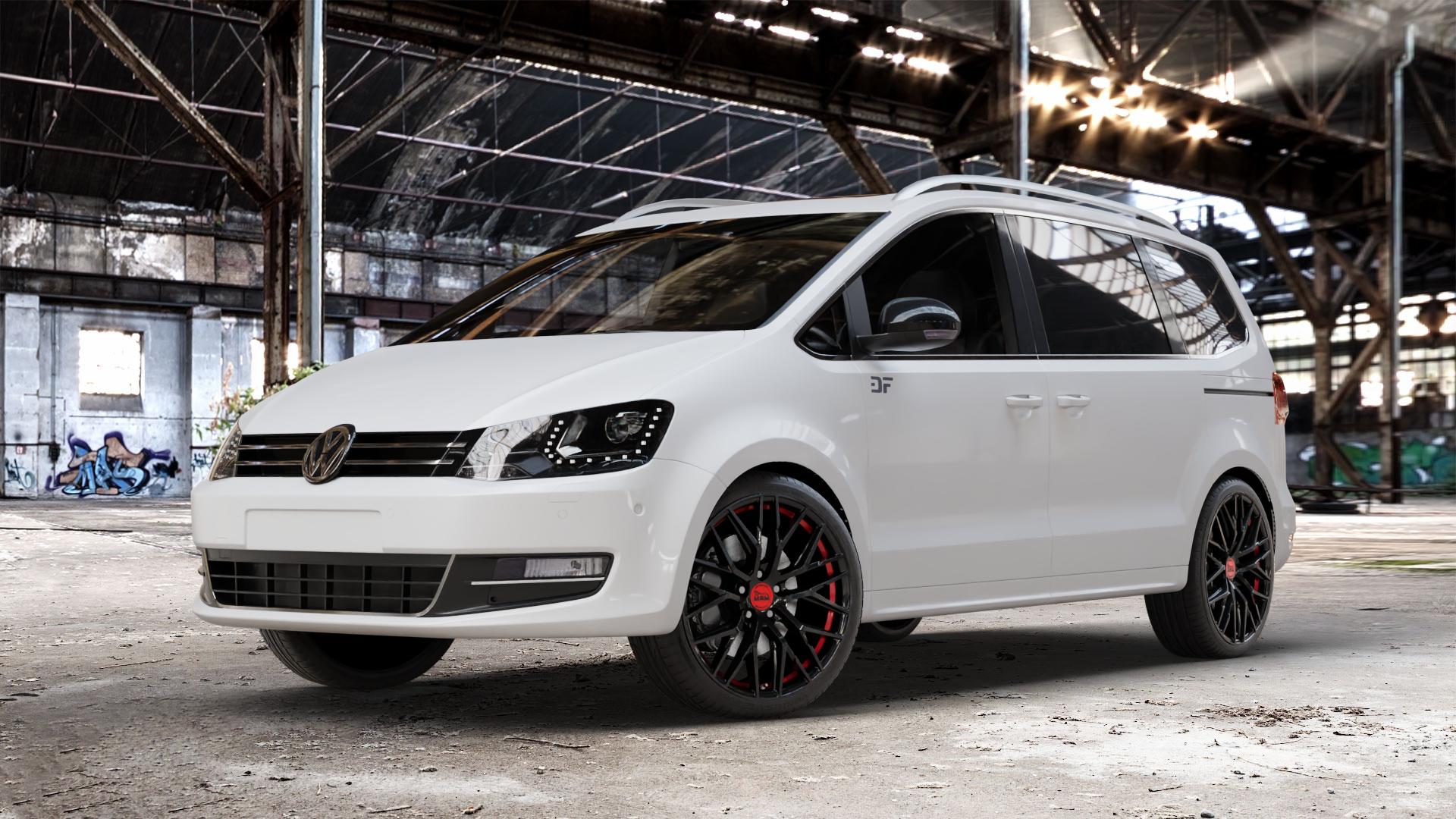 MAM RS4 BLACK PAINTED RED INSIDE Felge mit Reifen schwarz rot in 19Zoll Winterfelge Alufelge auf weissem Volkswagen (VW) Sharan III Typ 7N (15->) ⬇️ mit 15mm Tieferlegung ⬇️ Old Industrial Hall_max_4400mm_2024 Frontansicht_1