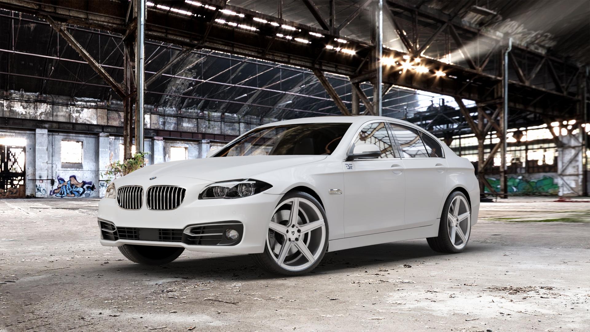 MB-DESIGN KV1 Silber Felge mit Reifen in 20Zoll Winterfelge Alufelge auf weissem BMW 523i Typ F10 (Limousine) 528i 535i 550i 520d 525d 530d 535d xDrive 520i 530i M5 M550d 518d ActiveHybrid 5L (F10) 5er Limousine (5L, HY) Lang (KL) ⬇️ mit 15mm Tieferlegung ⬇️ Old Industrial Hall_max_5300mm_2024 Frontansicht_1