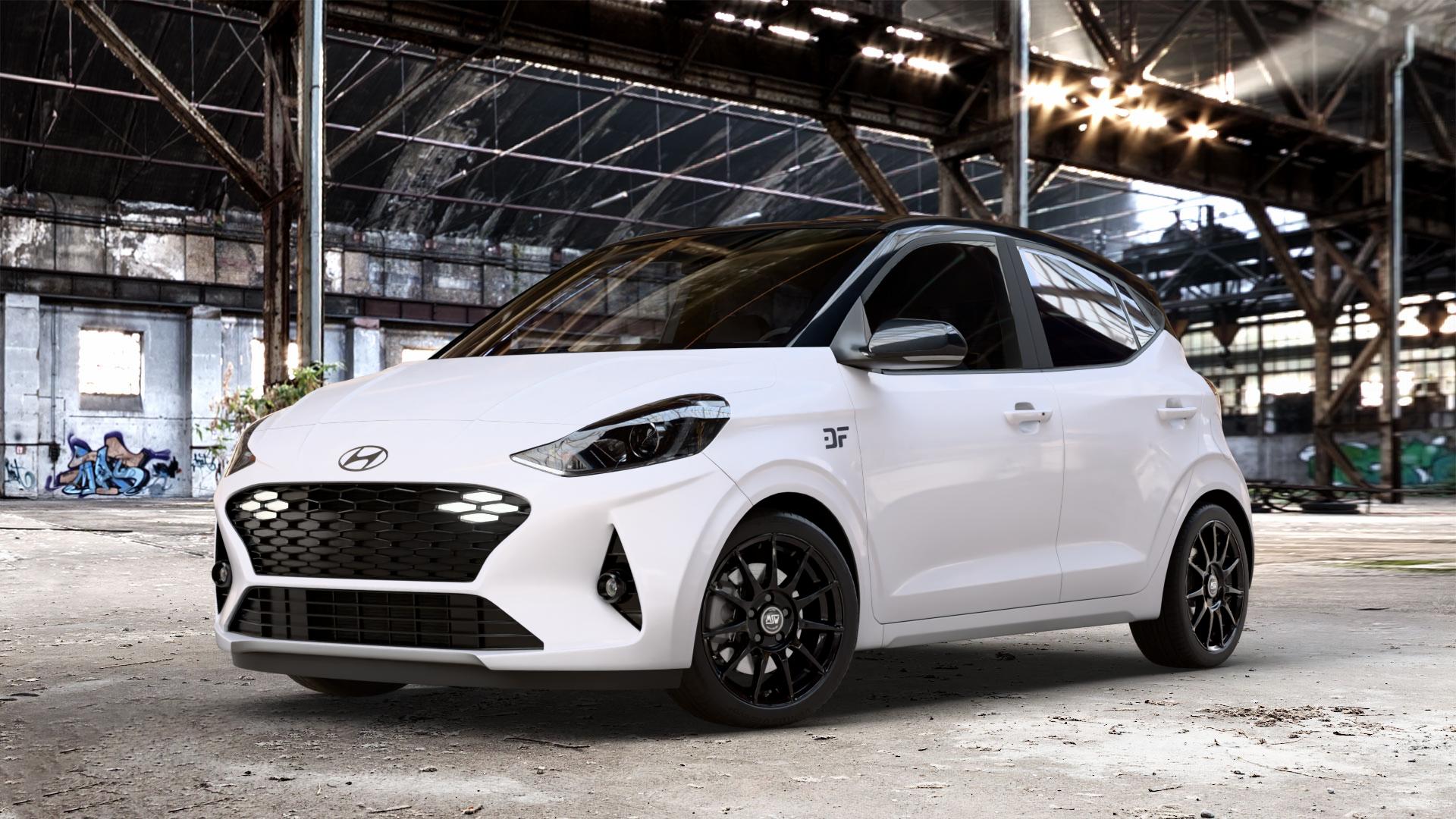 MSW 85 GLOSS BLACK Felge mit Reifen schwarz in 16Zoll Winterfelge Alufelge auf weissem Hyundai i10 Typ AC3 Facelift ⬇️ mit 15mm Tieferlegung ⬇️ Old Industrial Hall_max_4400mm_2024 Frontansicht_1