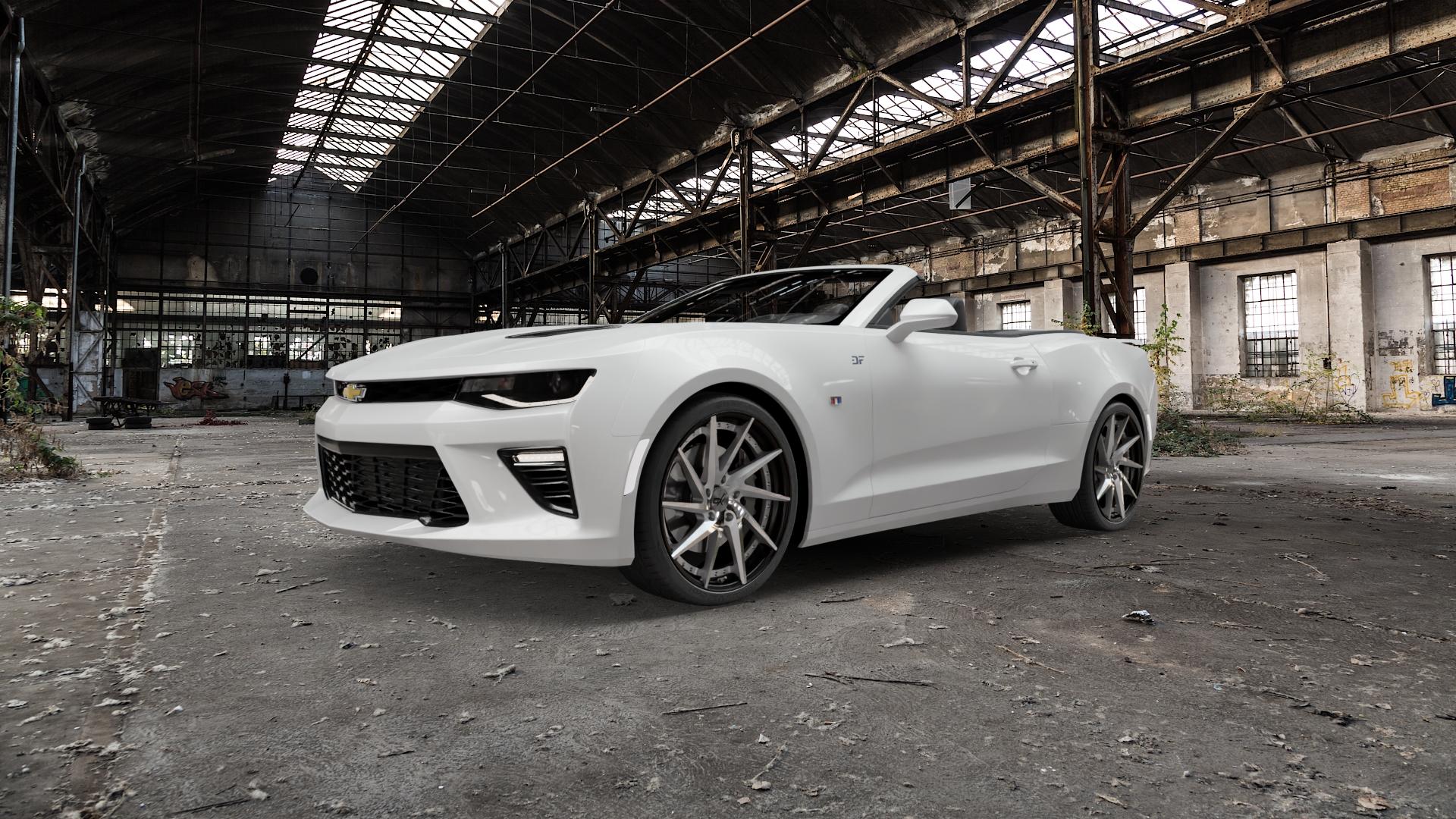 OXFORGED MP1 silver brush, lip polish Felge mit Reifen silber in 21Zoll Alufelge auf weissem Chevrolet Camaro VI Cabrio Typ A1XC ⬇️ mit 15mm Tieferlegung ⬇️ Old Industrial Hall_max5000mm_2022 Frontansicht_1